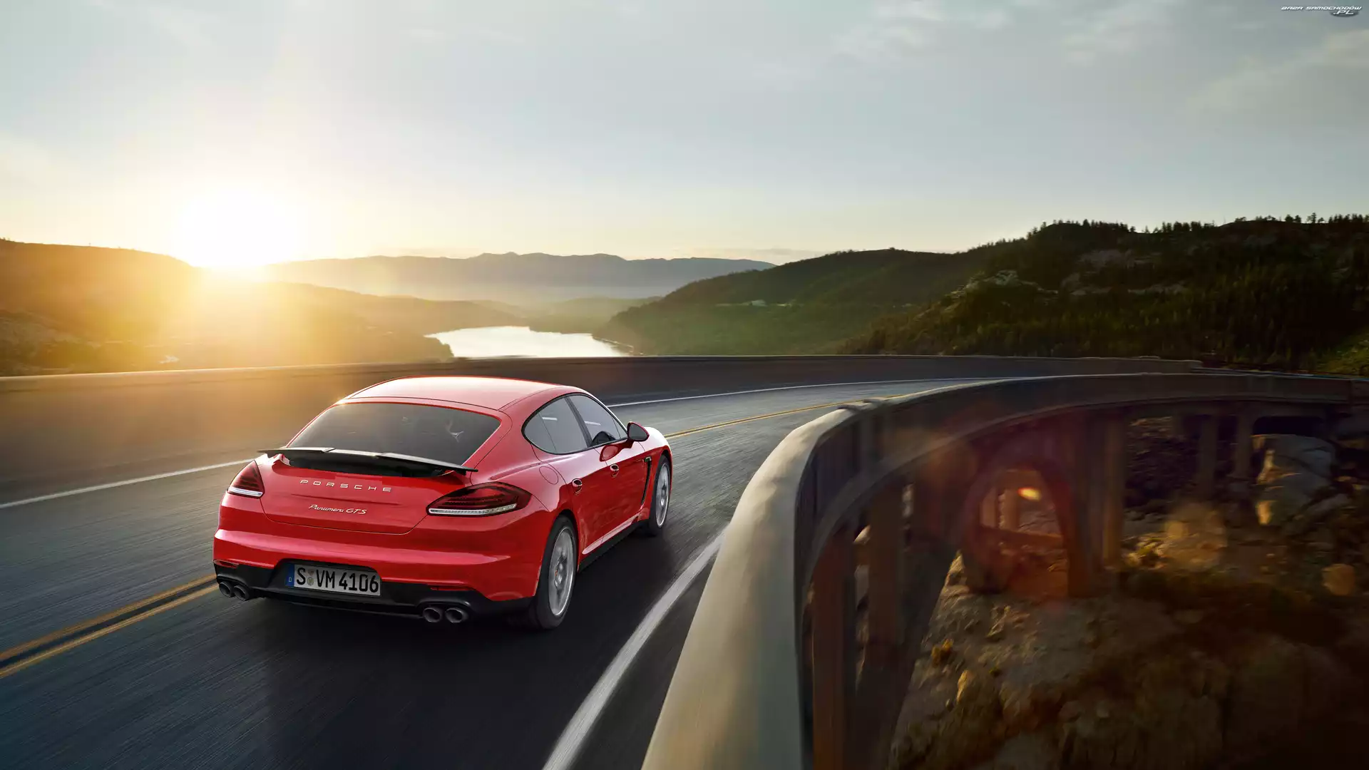 2014, Czerwone, Porsche Panamera GTS