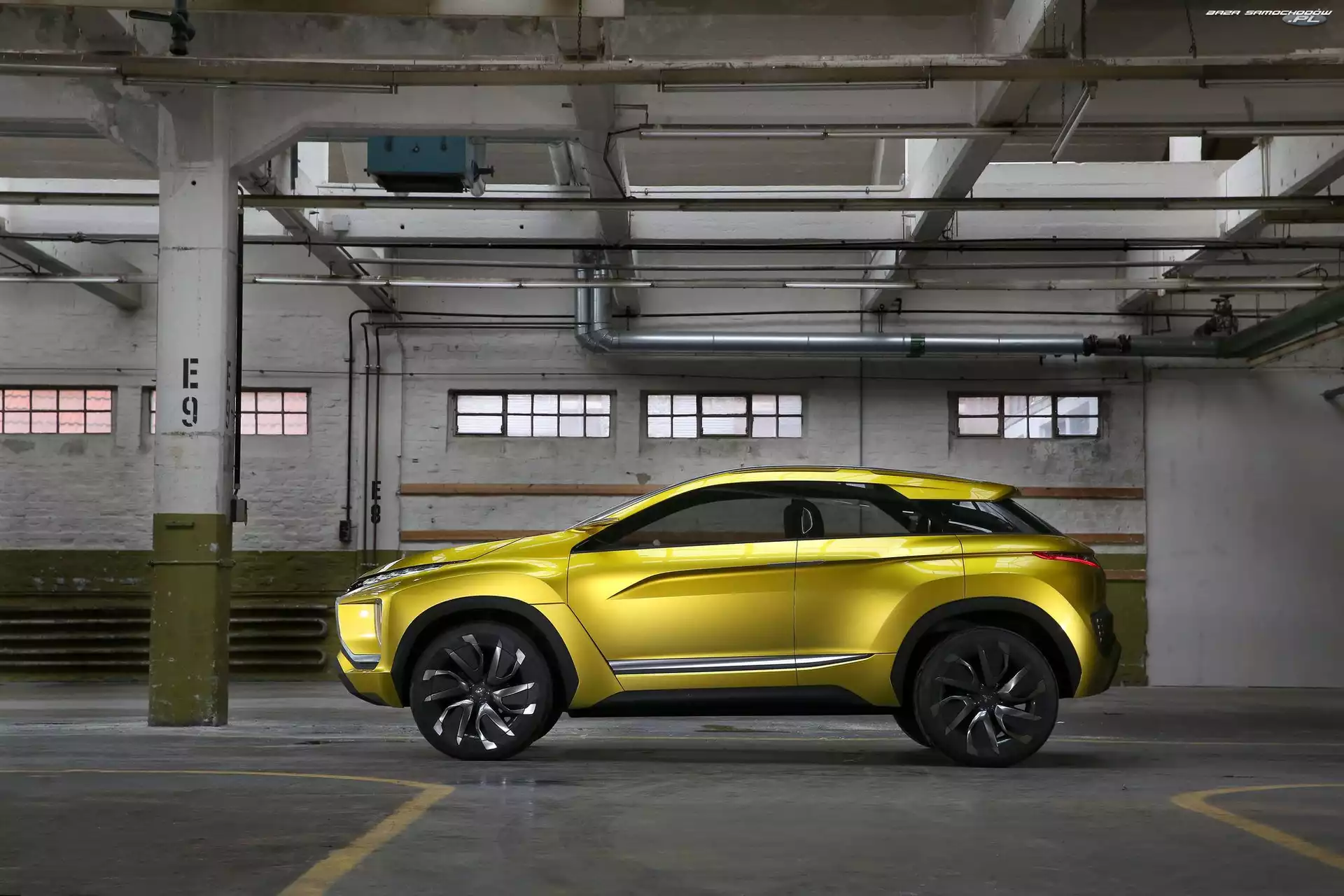 2015, Żółty, Mitsubishi eX Concept