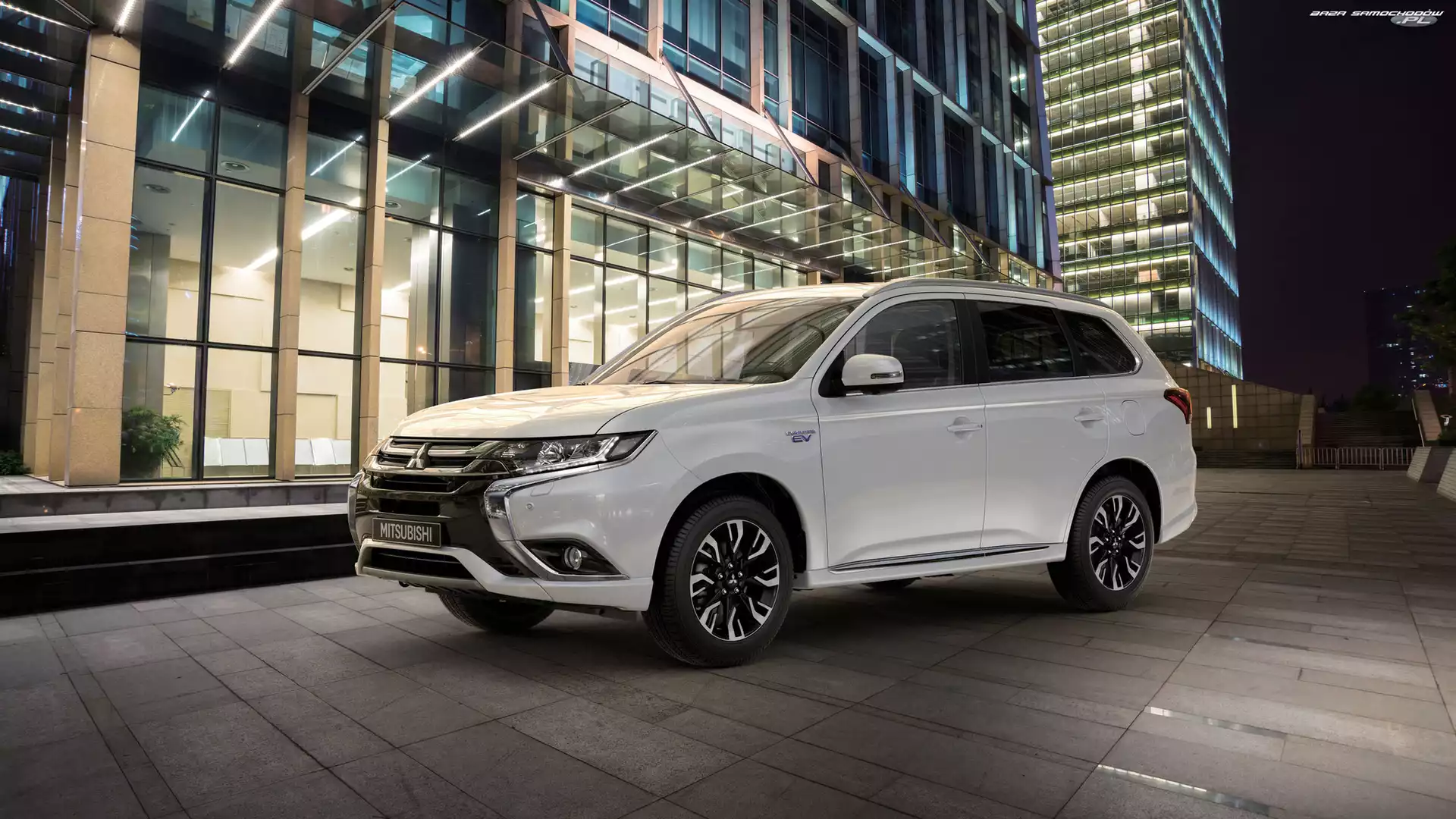 2017, Białe, Mitsubishi Outlander PHEV