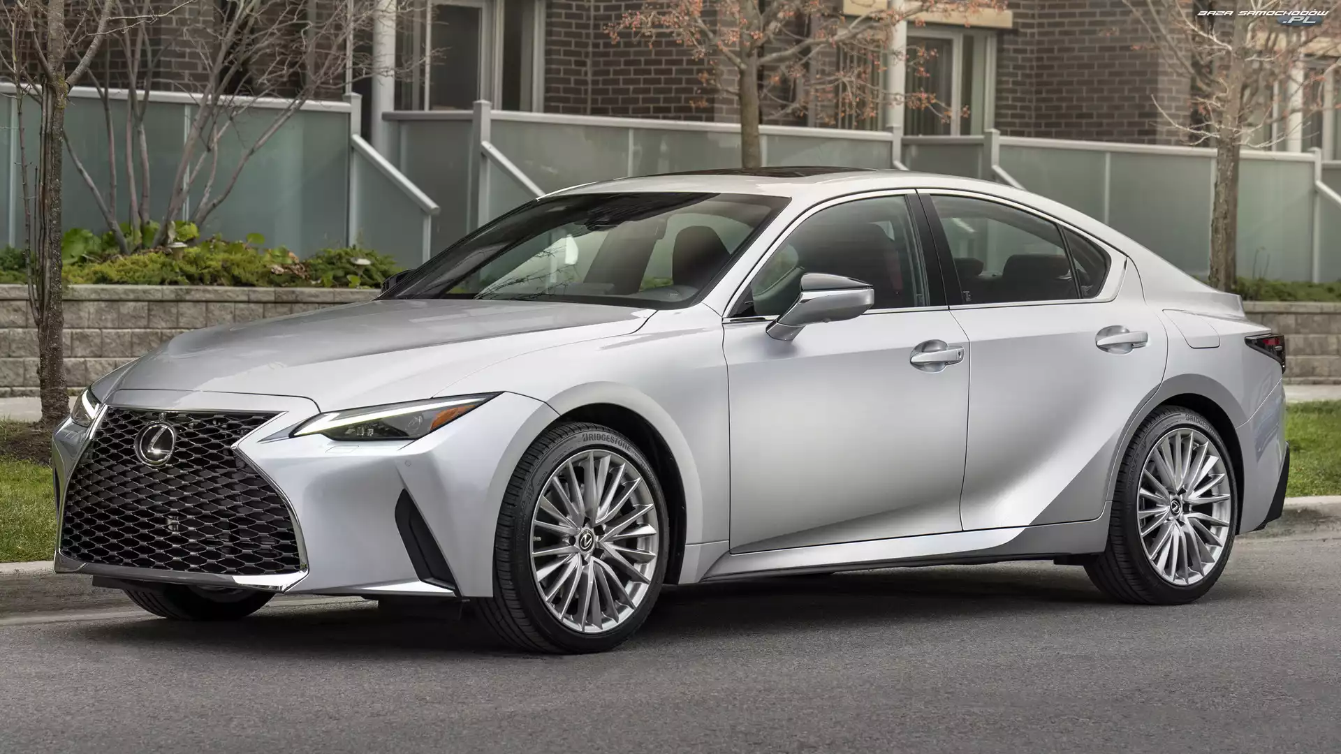2021, Srebrny, Lexus IS