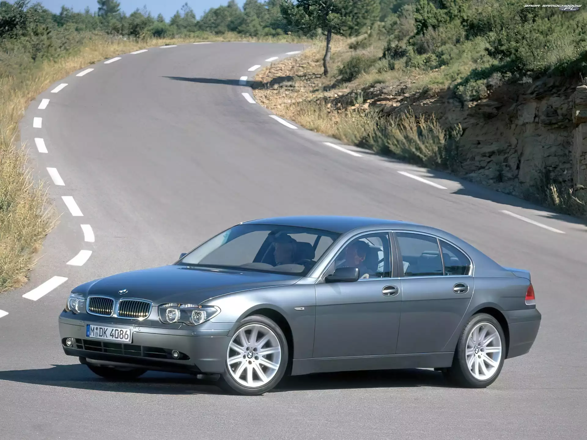 Ulica, BMW 7
