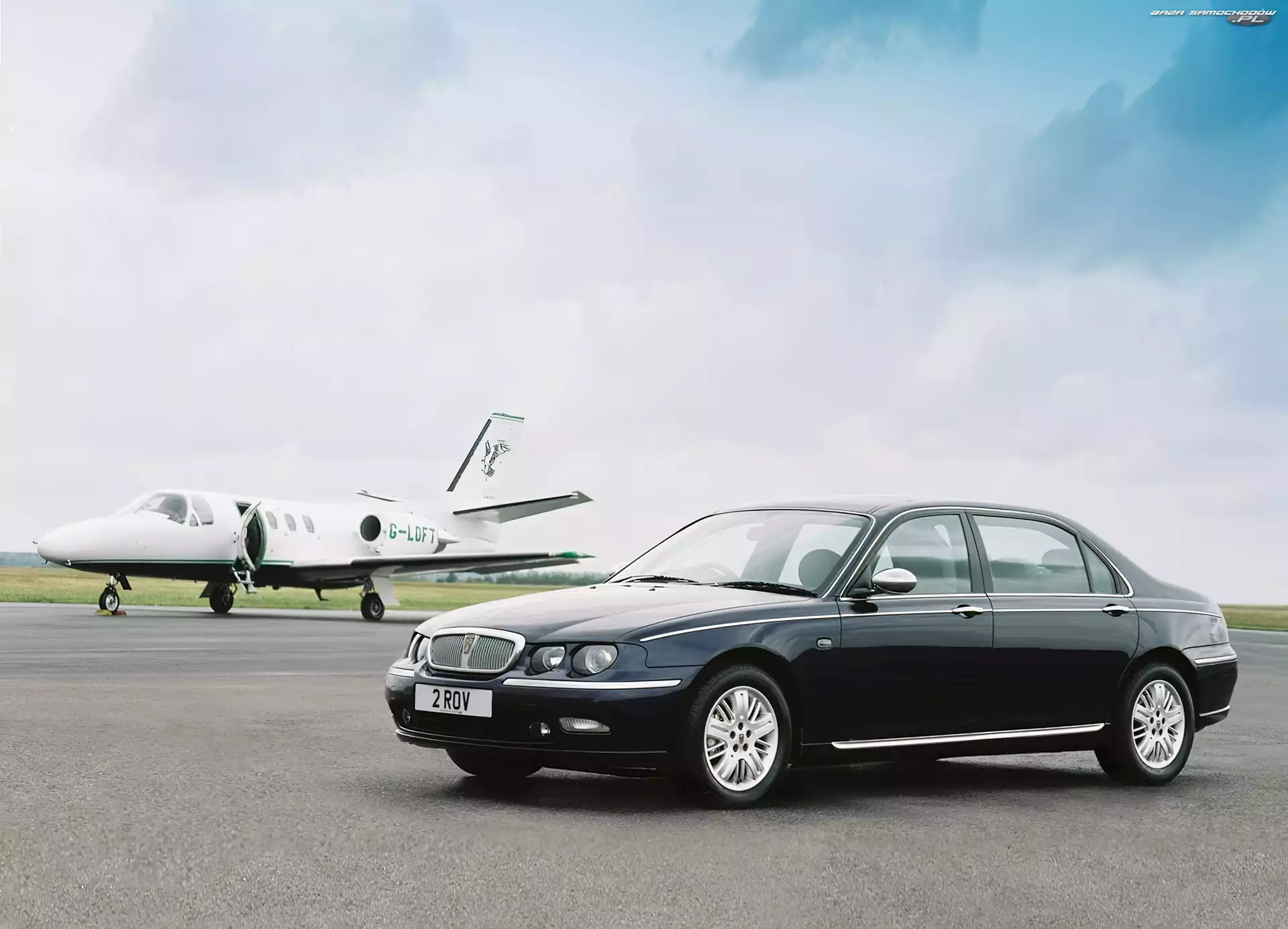 Lotnisko, Rover 75