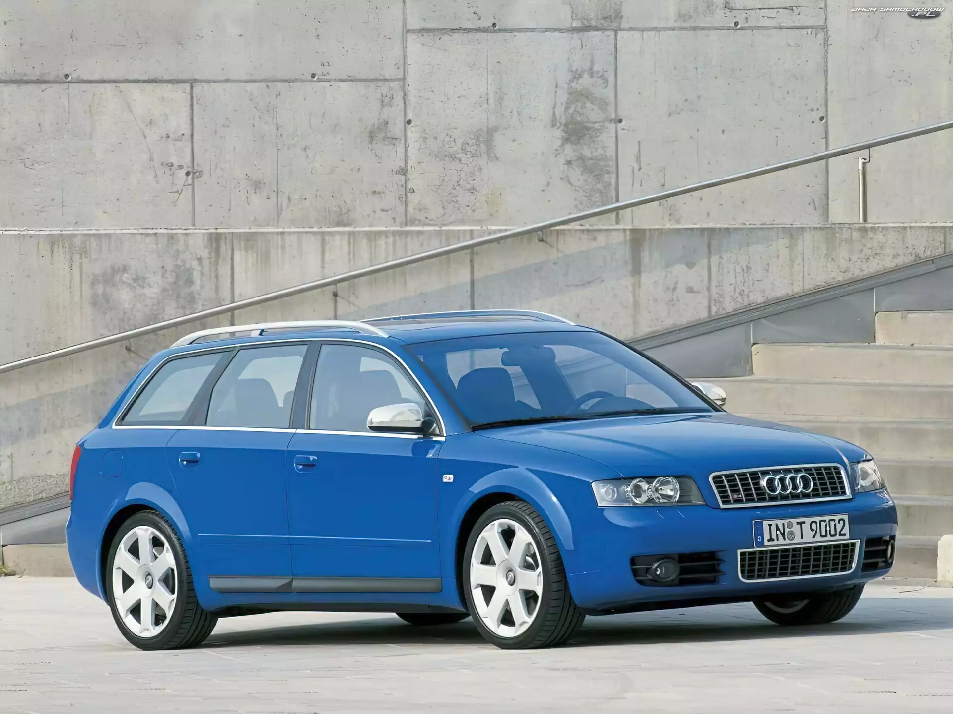 B7, Audi A4
