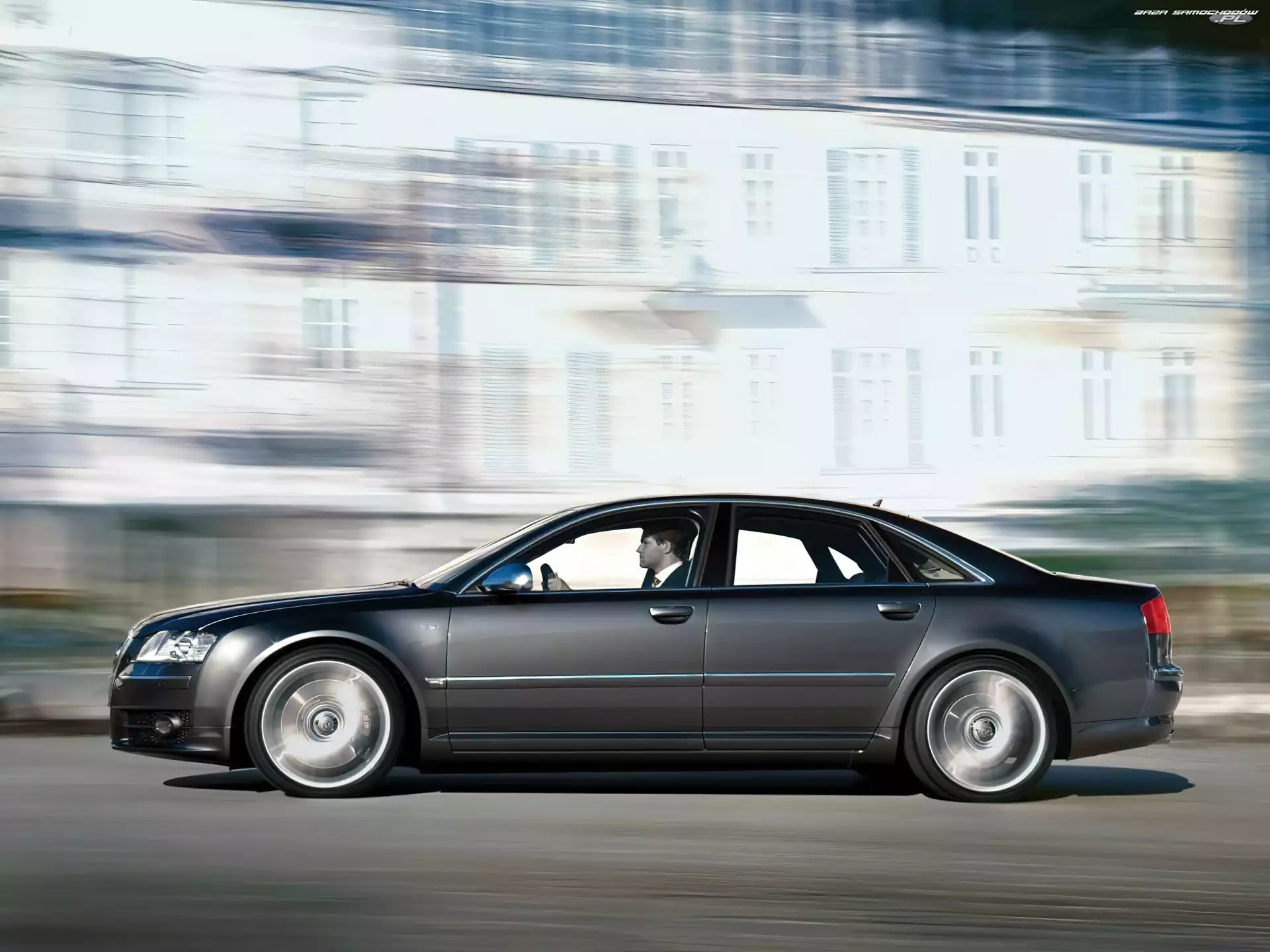 D3, Audi A8