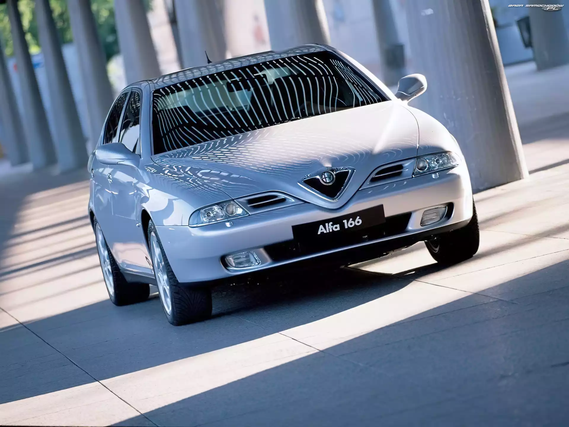 filary, Alfa Romeo 166