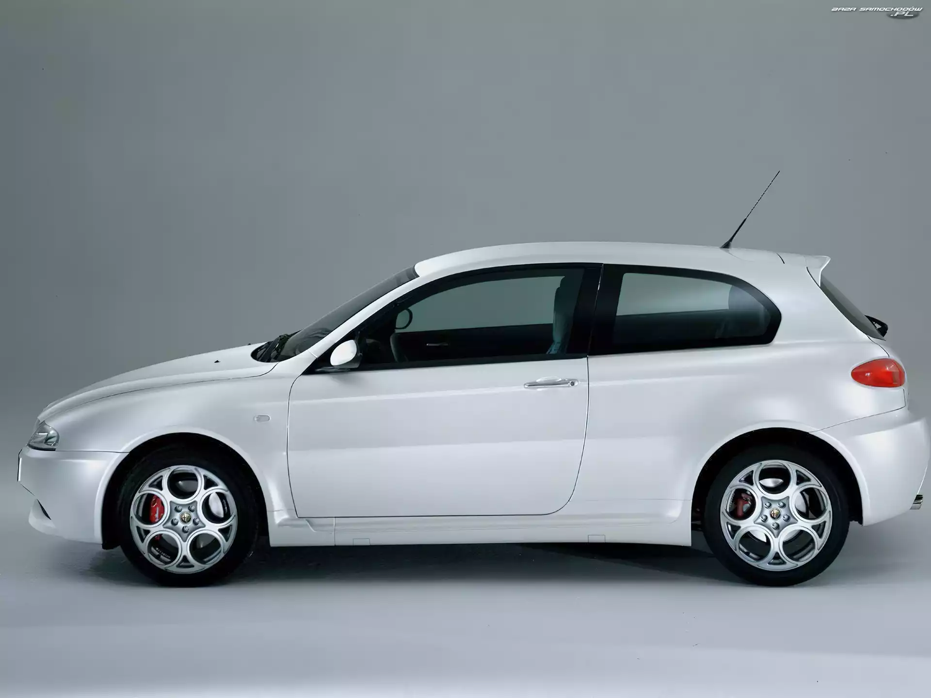 Lewy Profil, Alfa Romeo 147