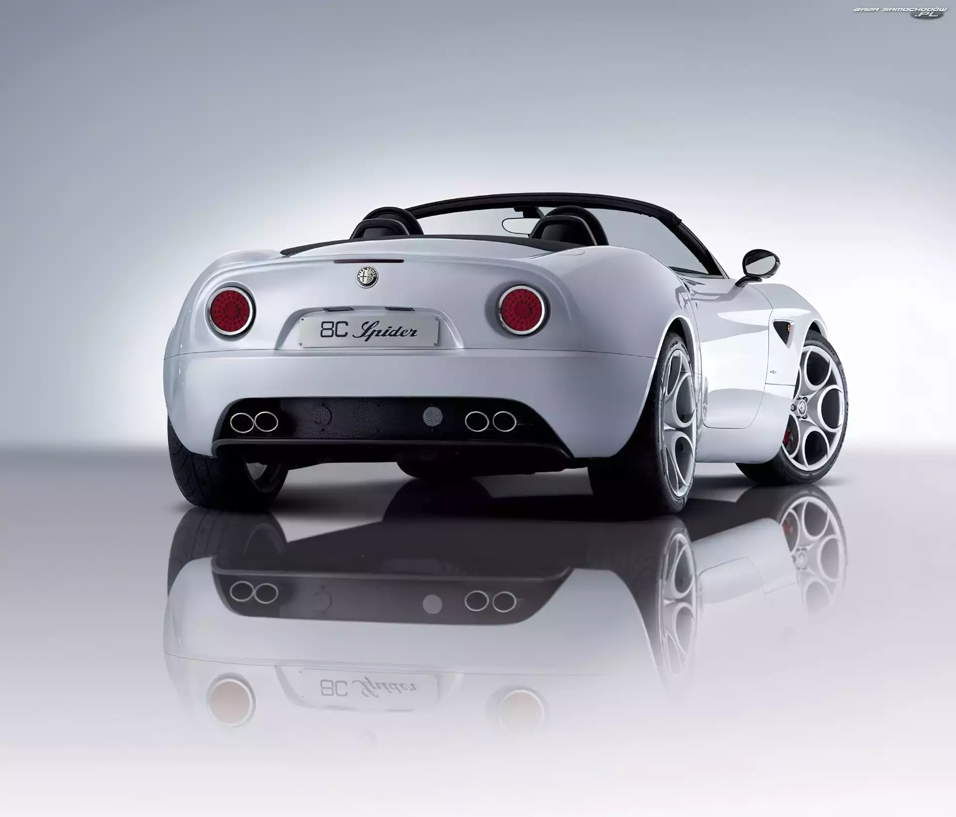 8C, Alfa Romeo Spider