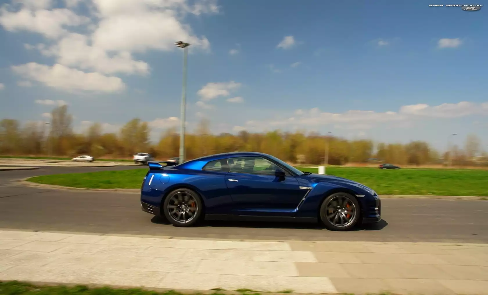 Alufelgi, Nissan GTR, Ciemne