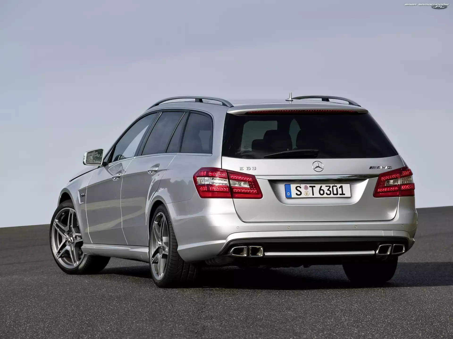 Mercedes Benz E63, AMG, Dachowe, Relingi