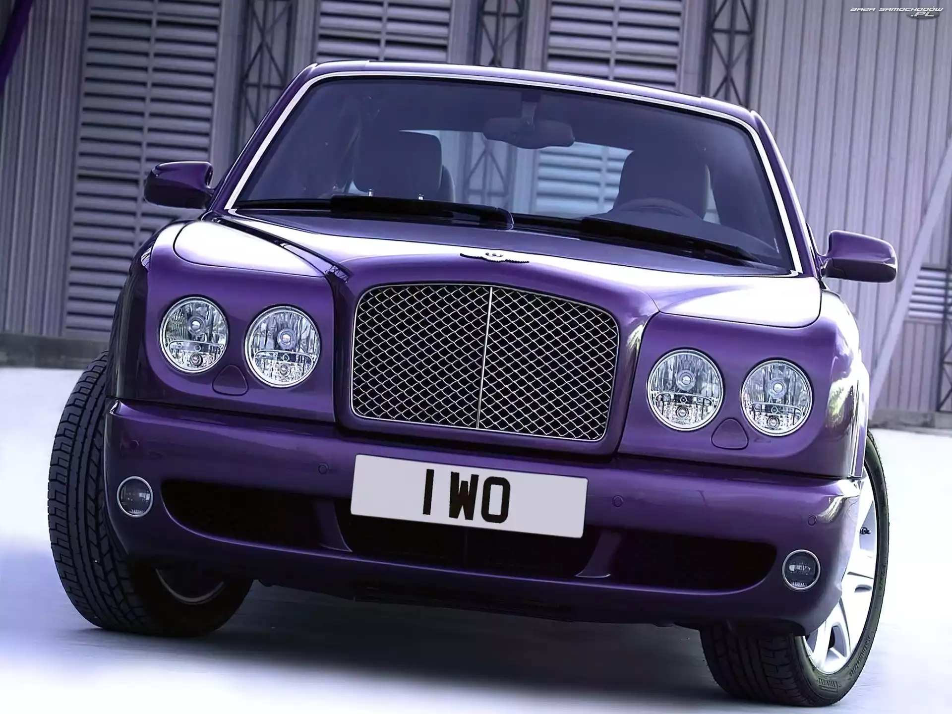 Atrapa, Fioletowy, Bentley Arnage