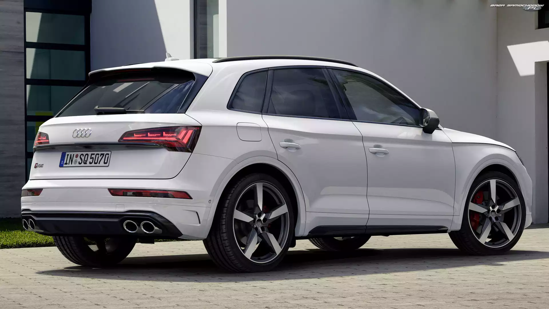 Białe, Audi SQ5