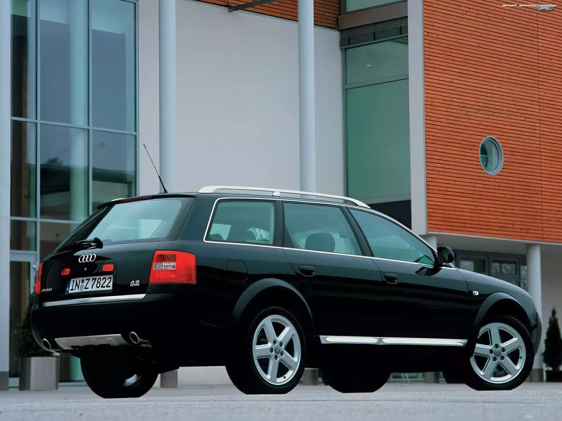 Audi Allroad, Czarne