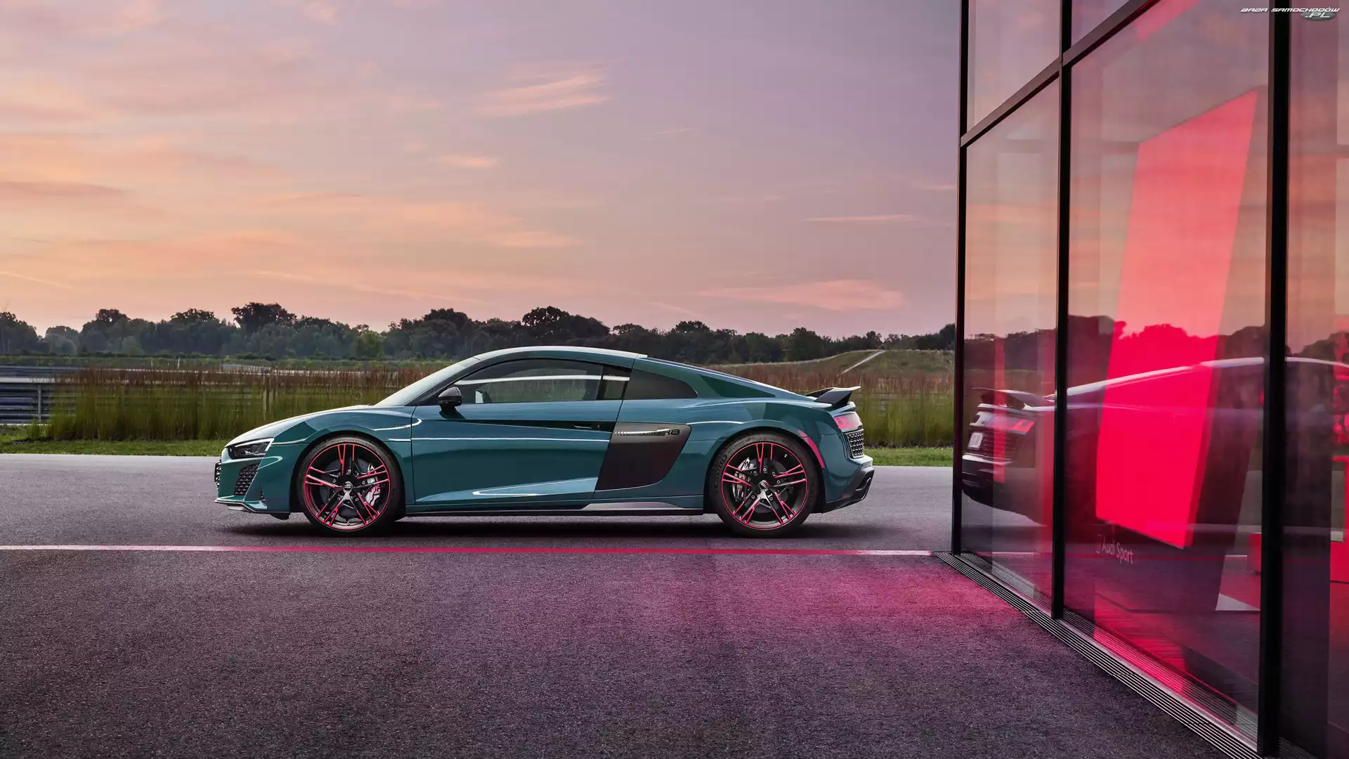 Audi R8 Green Hell, Ciemnozielone