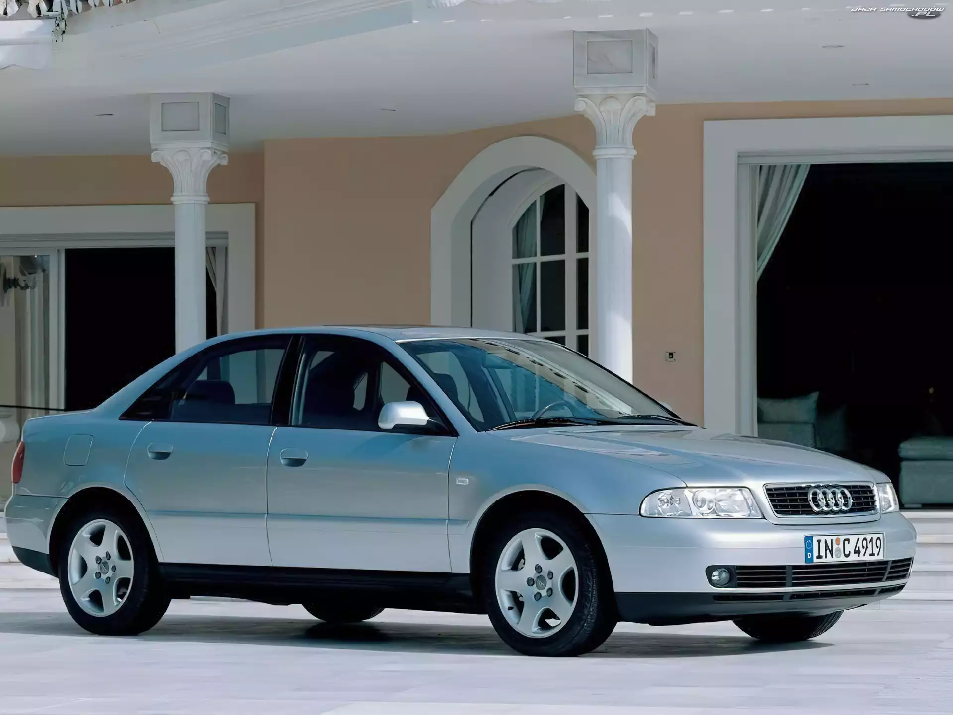 Audi A4, Srebrne