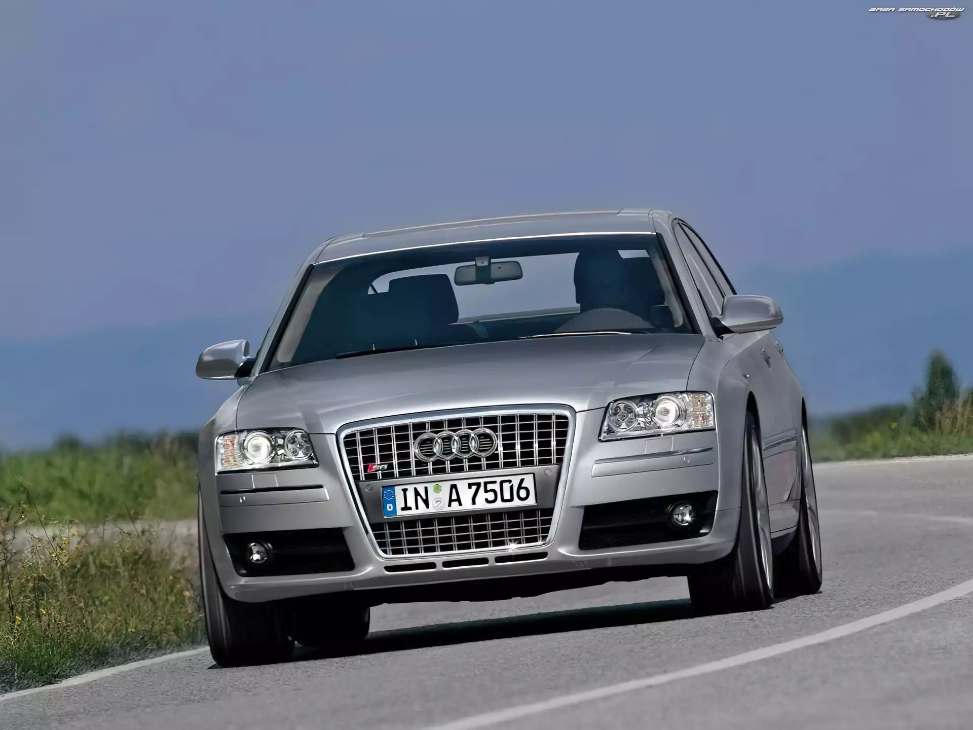 Audi S8, Srebrne
