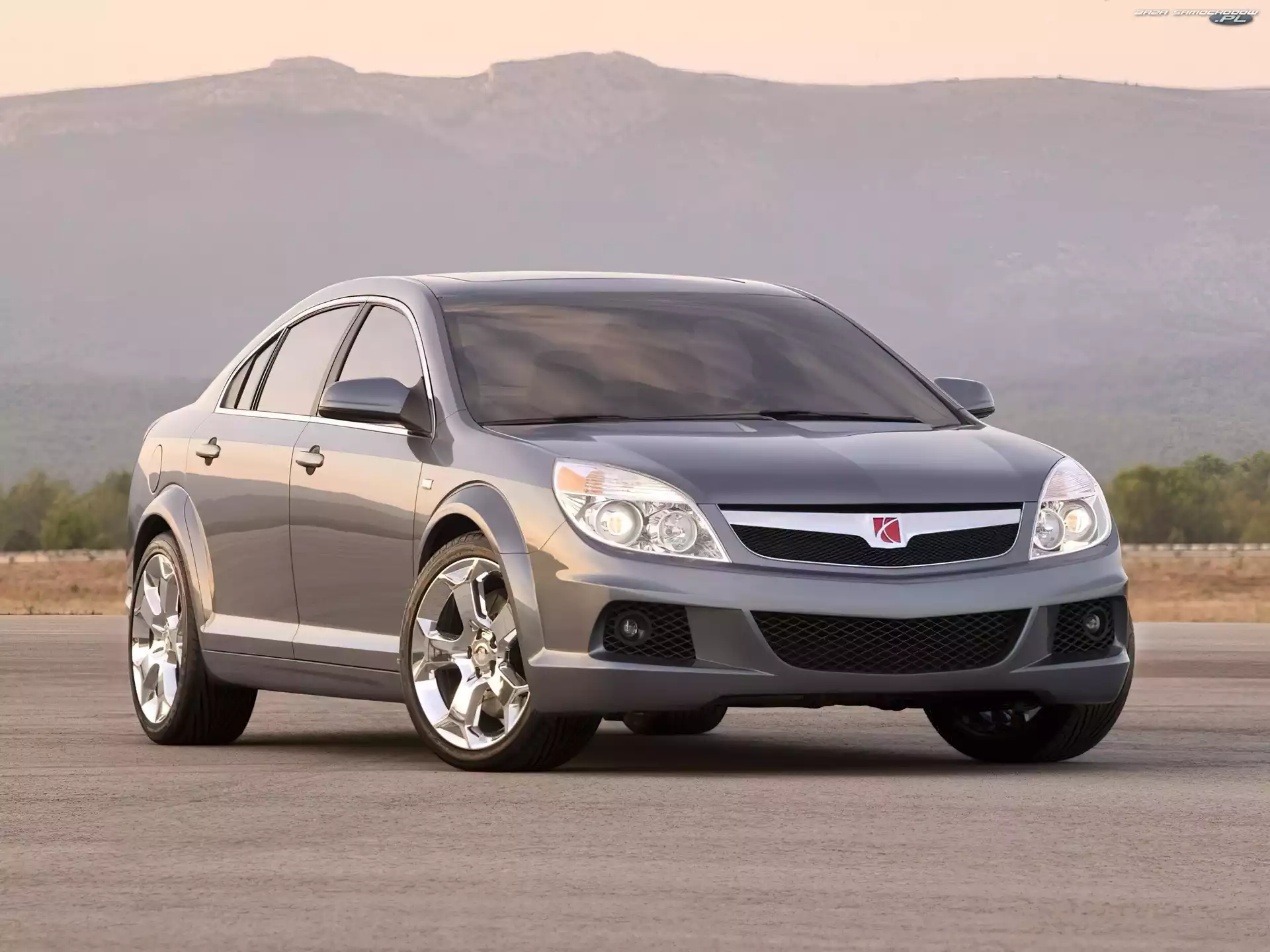 Sedan, Saturn Aura