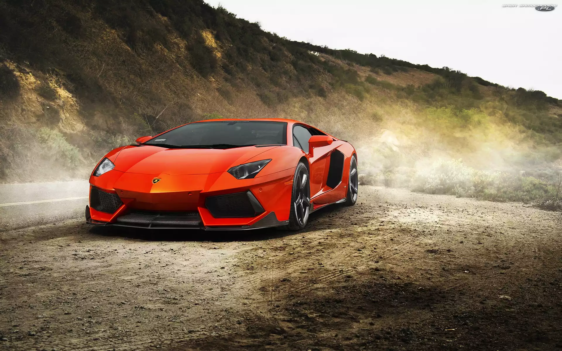 Lamborghini Aventador, Droga