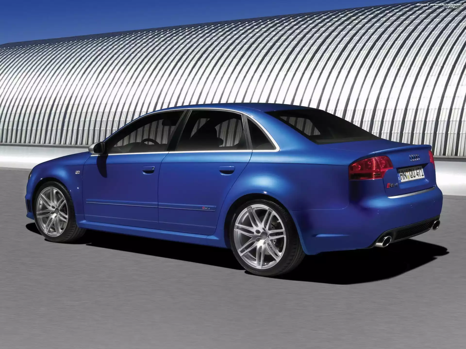 B7, Audi RS, A4