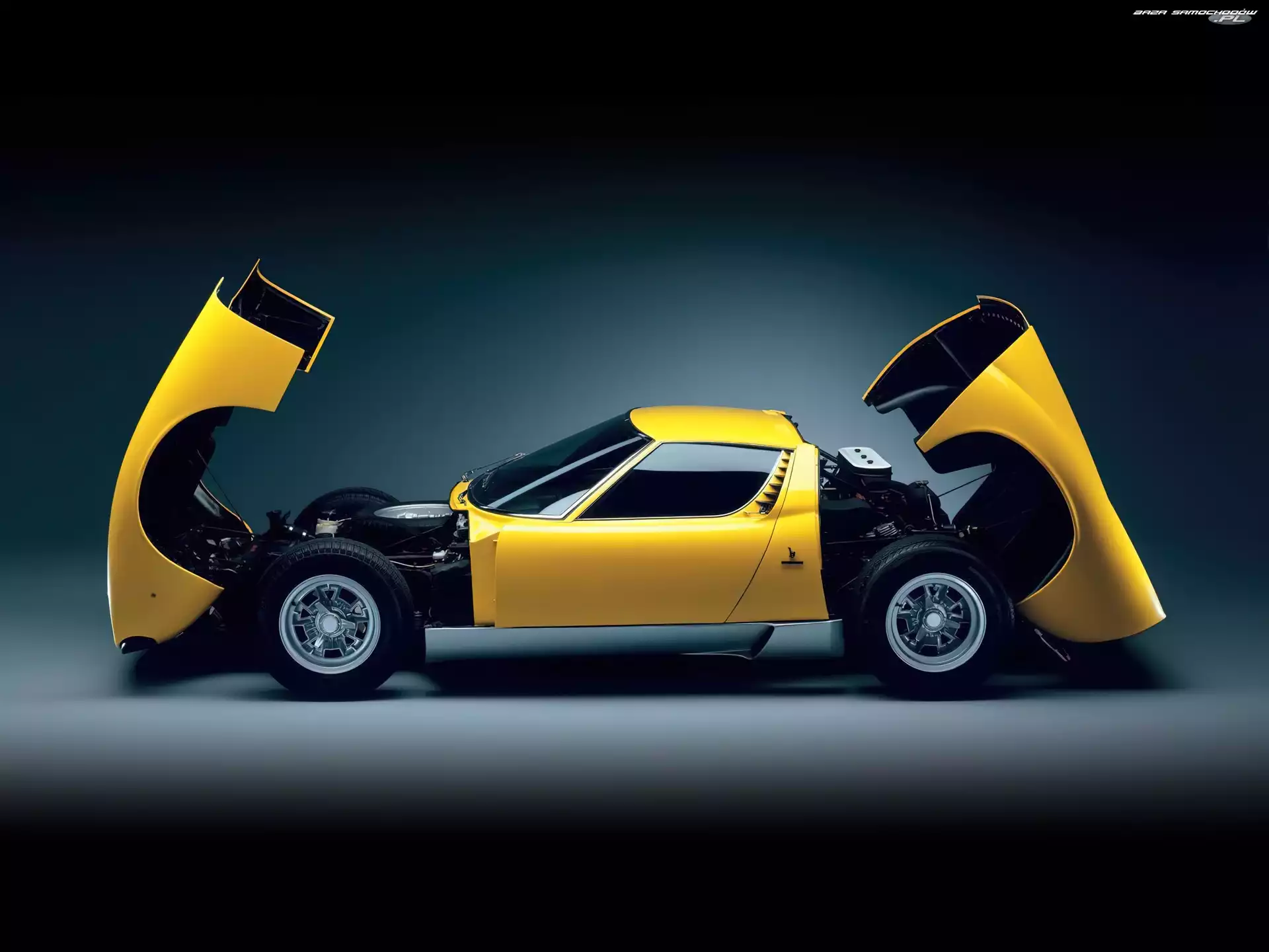 Bagażnik, Lamborghini Miura, Silnik