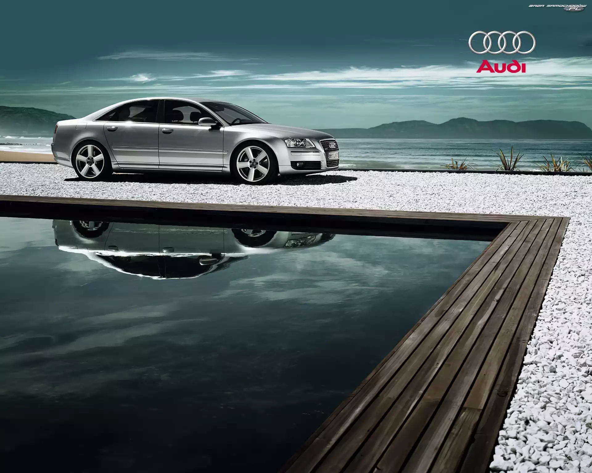 Basen, Srebrne, Audi A8