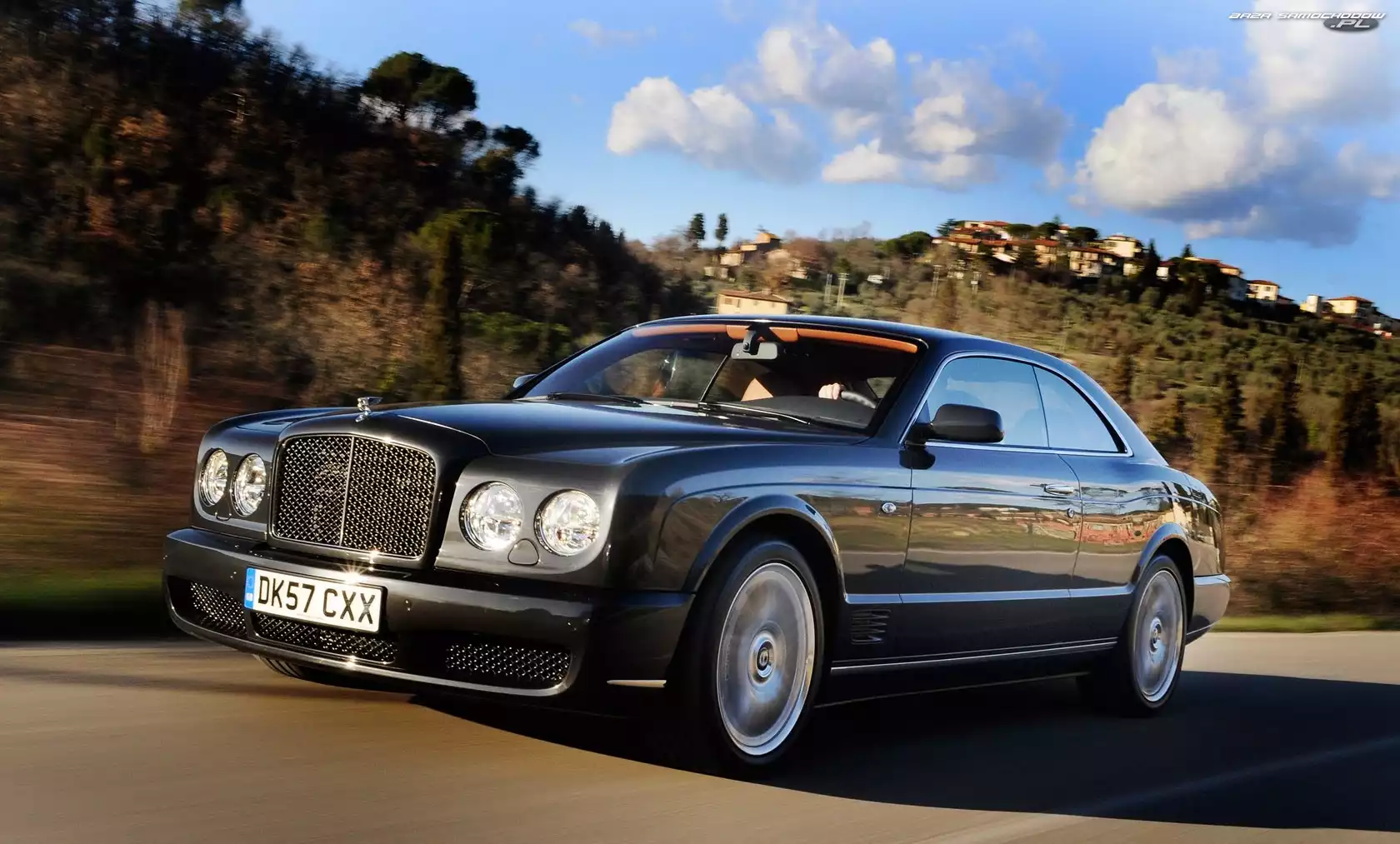 Czarny, Bentley Brooklands