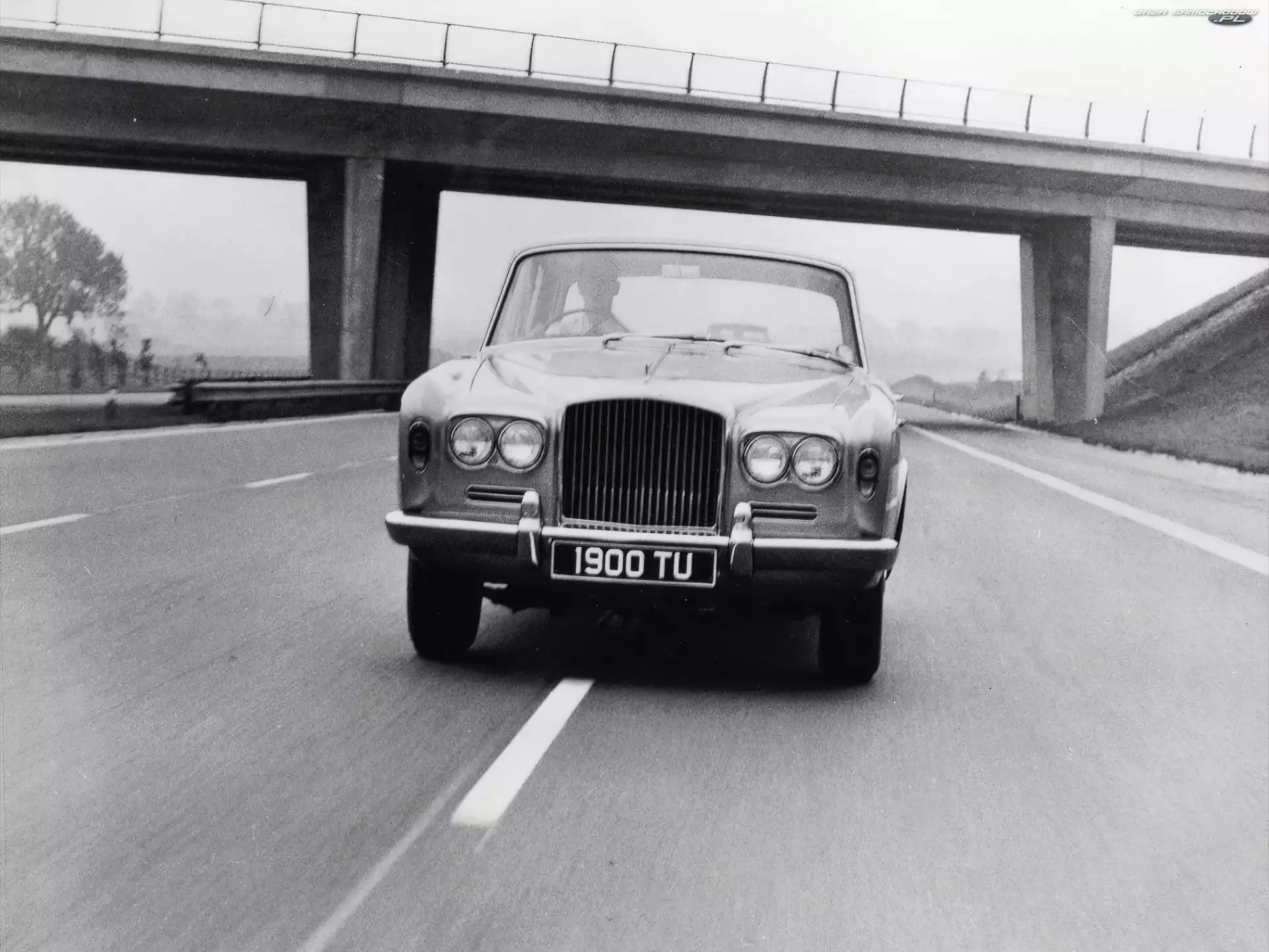 Bentley T2