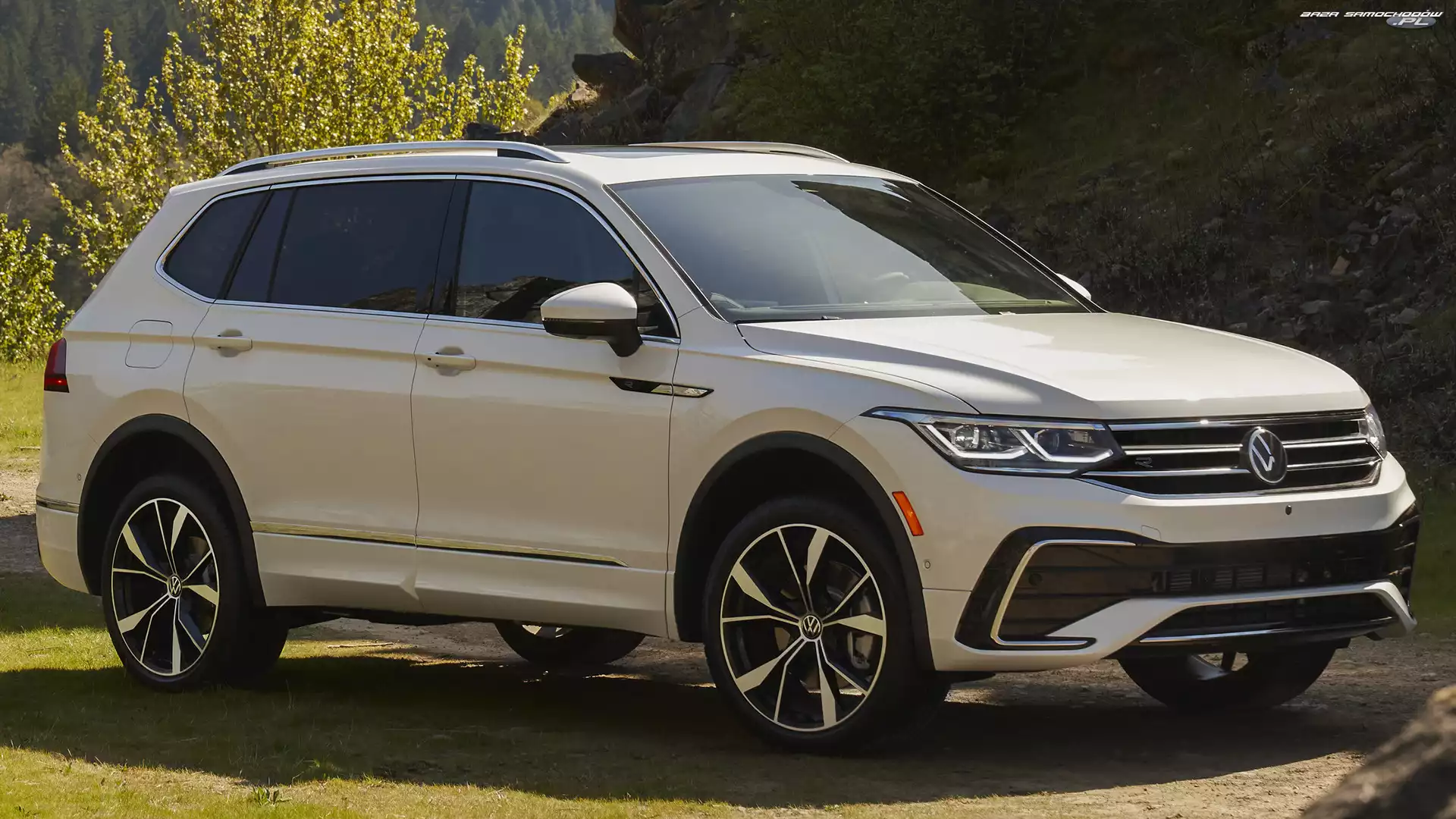 Biały, Volkswagen Tiguan R