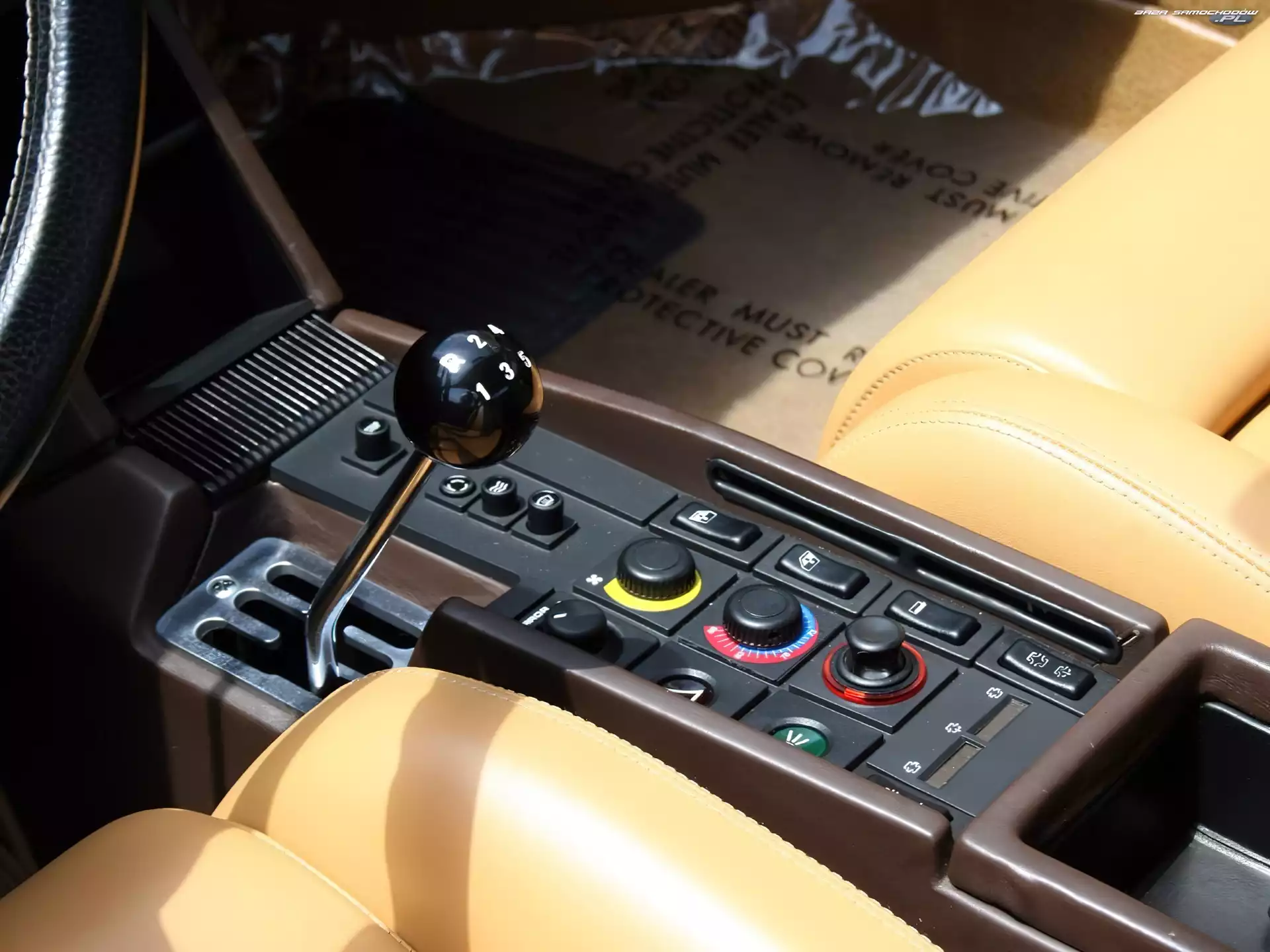 Biegów, Ferrari Testarossa, Skrzynia