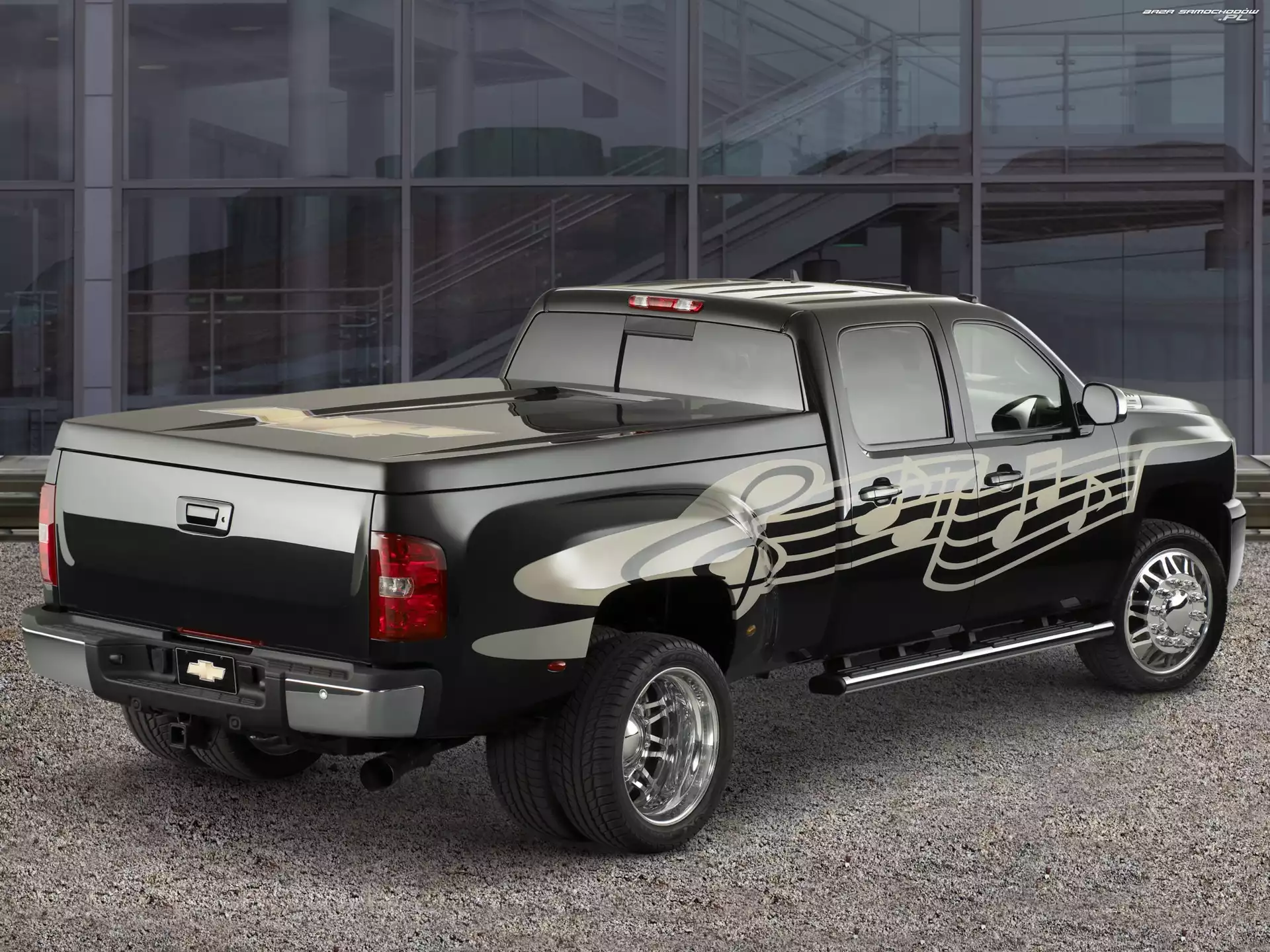 Bliźniaki, Chevrolet Silverado, Koła