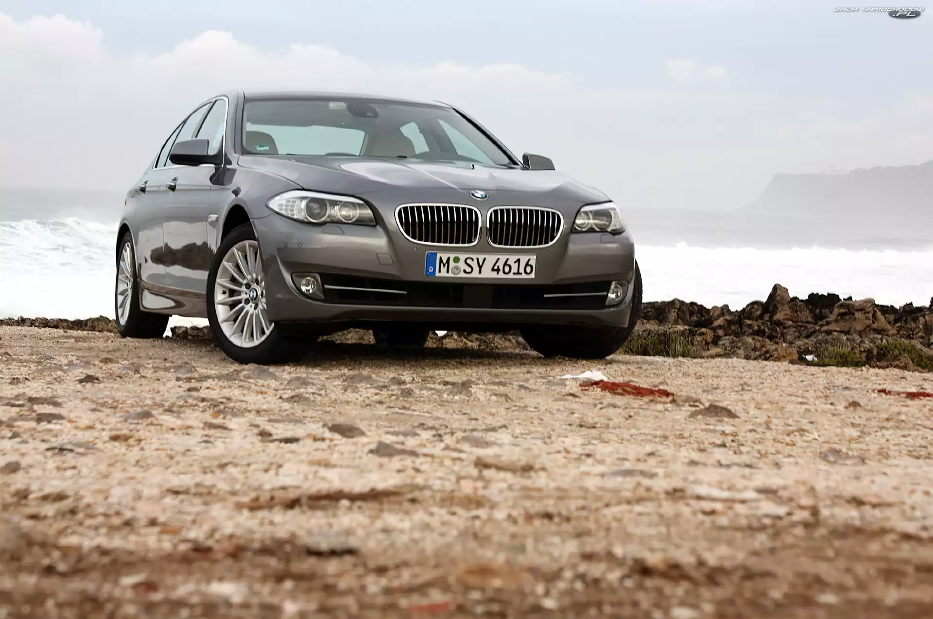 BMW seria 5, Skały, Przód, F10