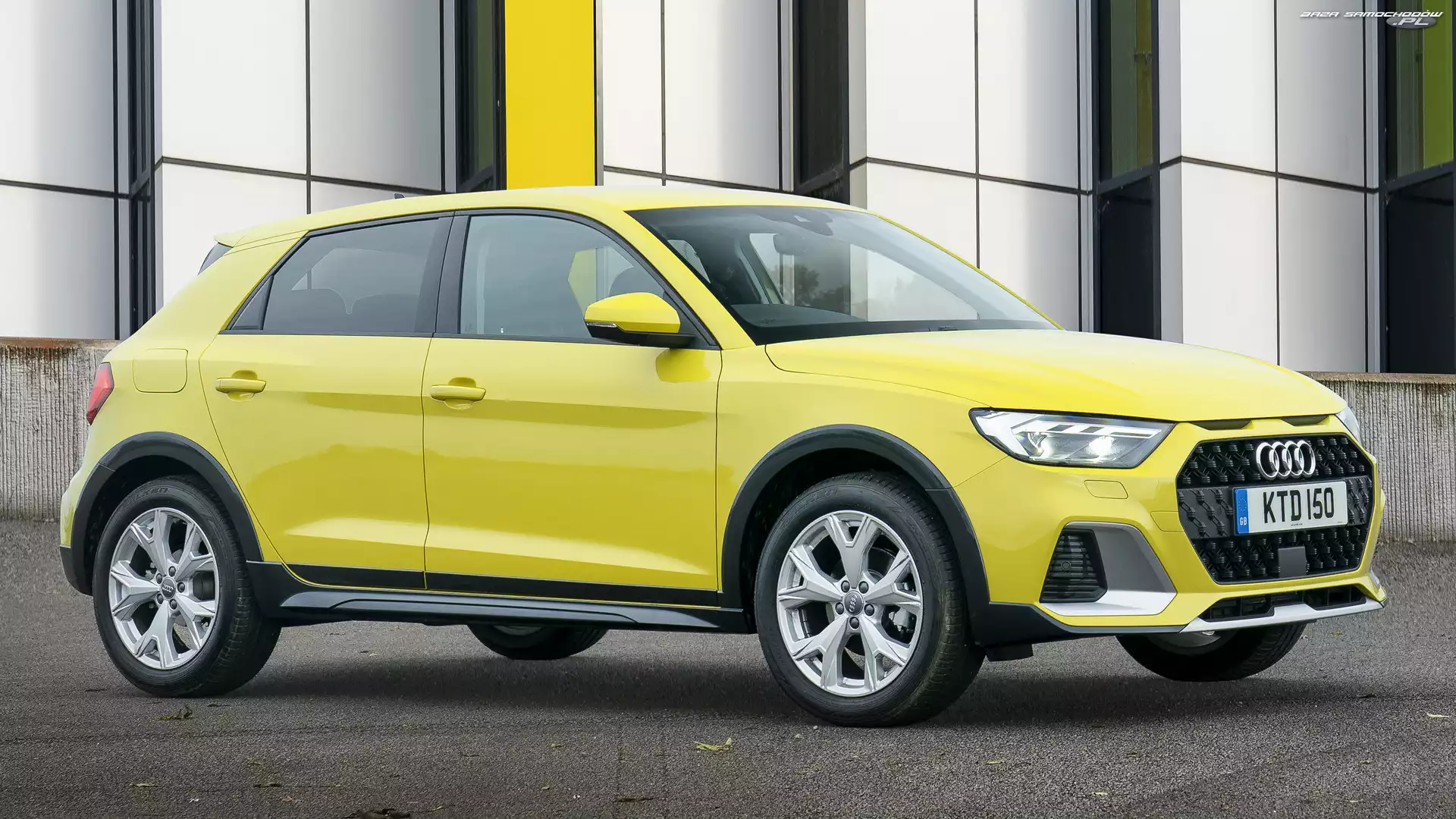 Bok, Żółte, Audi A1 Citycarver