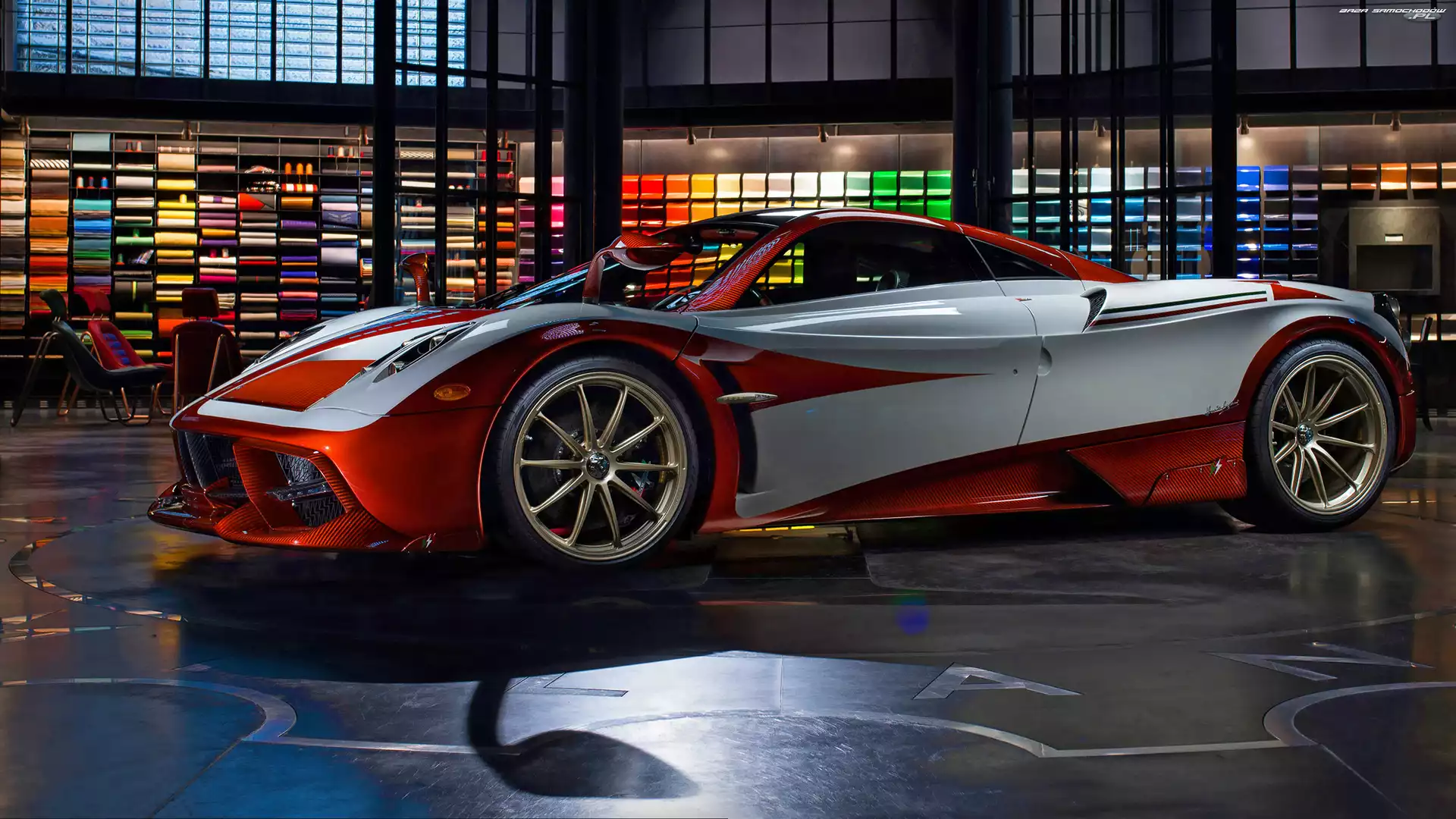 Bok, Pagani Huayra Lampo, Biało-czerwone