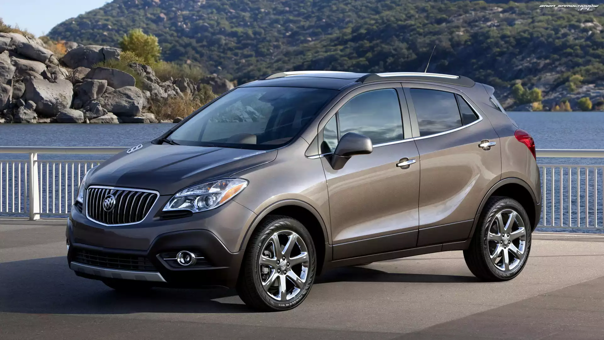 Bok, Buick Encore, Przód
