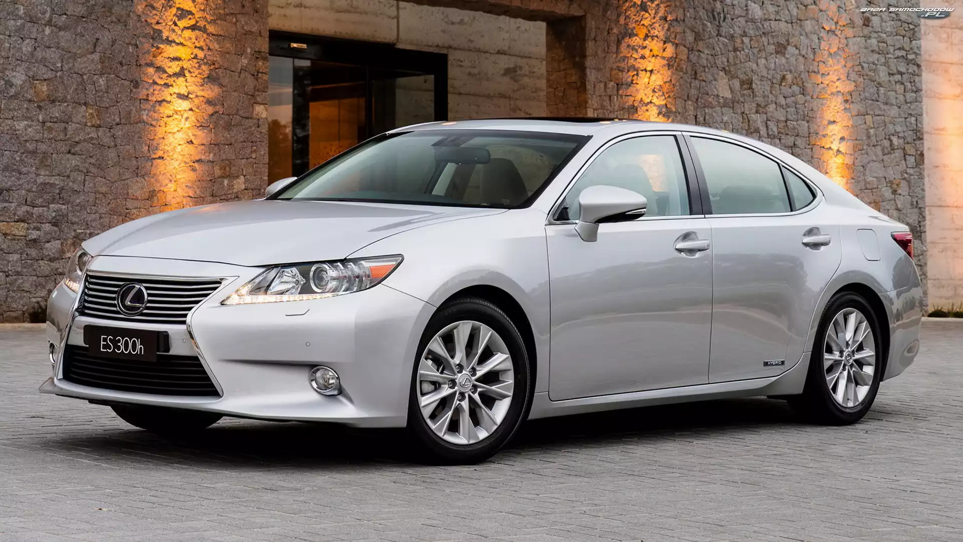 Bok, Lexus ES, Przód