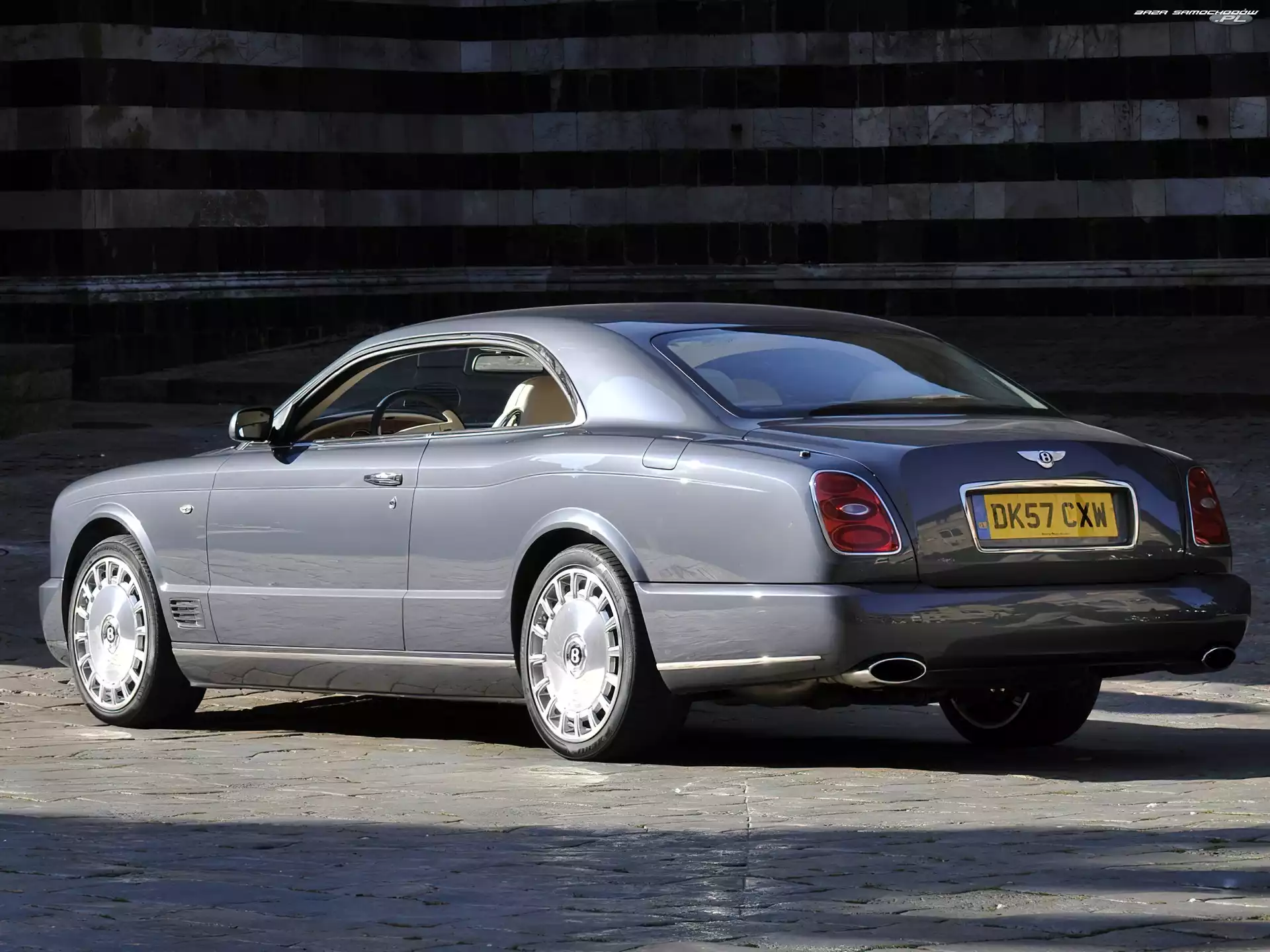 Brak, Drzwi, Bentley Brooklands, Słupka