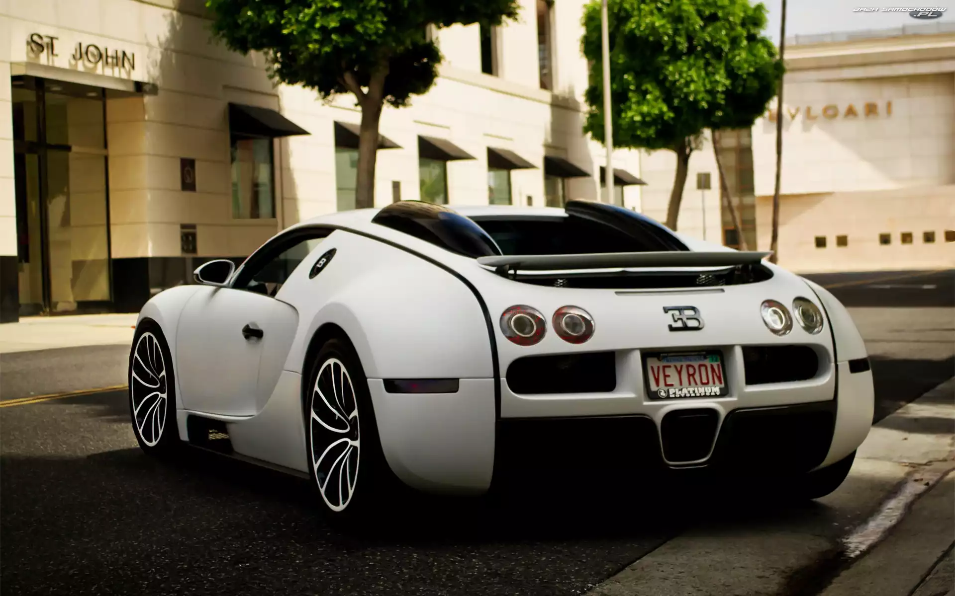 Parking, Bugatti, Ulica
