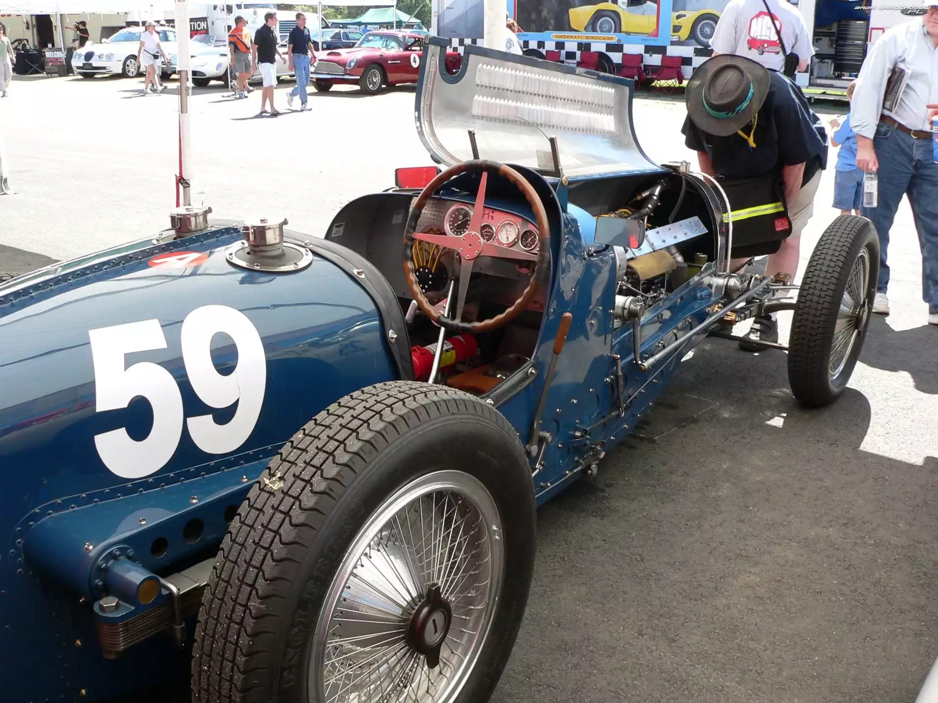 silnik, Bugatti, kierownica