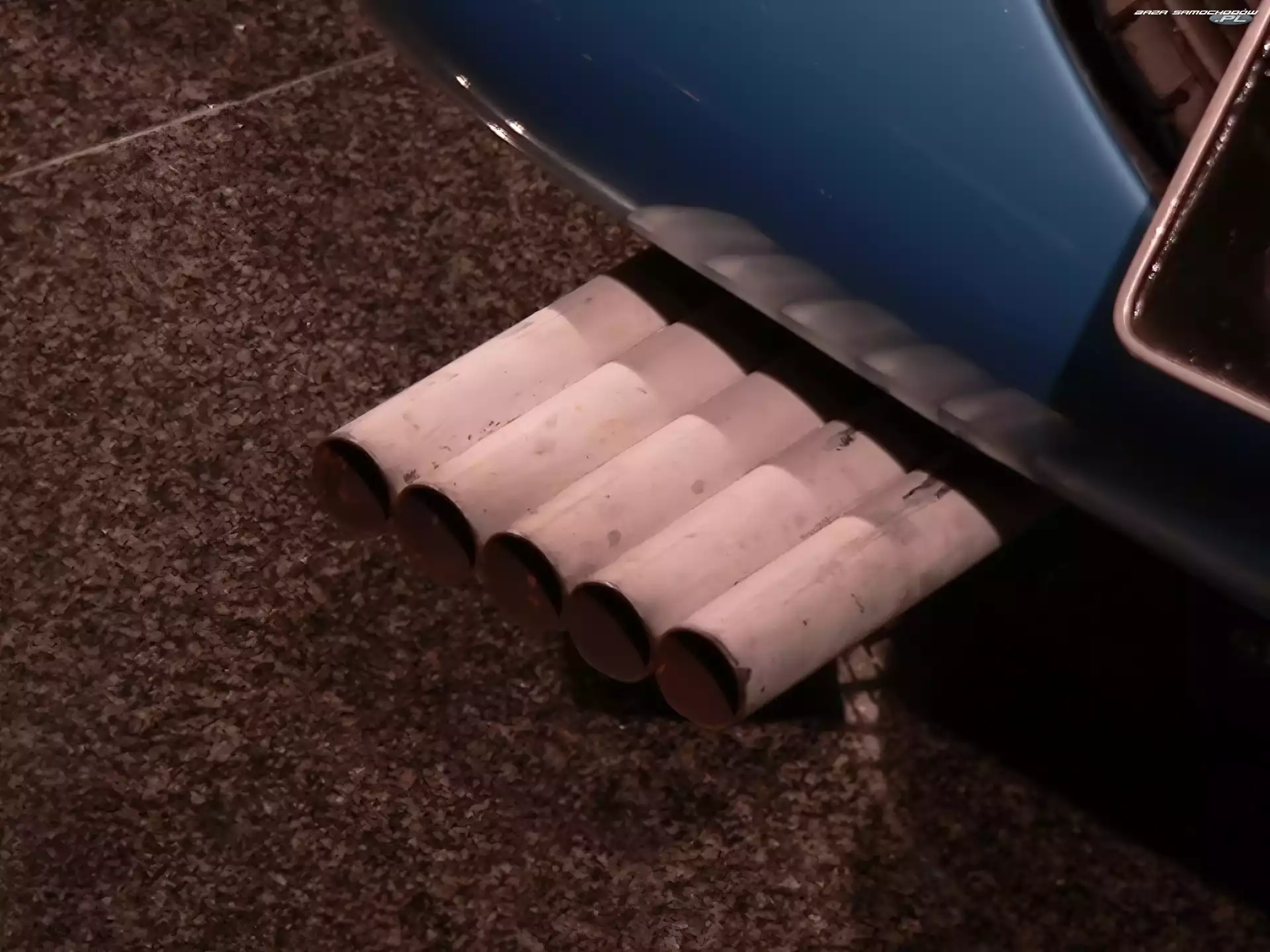 wydech, Bugatti