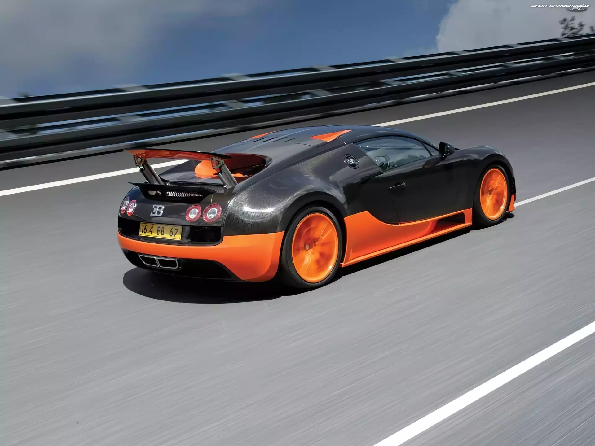 Spojler, Bugatti Veyron 16.4 Super Sport, Wysuwany