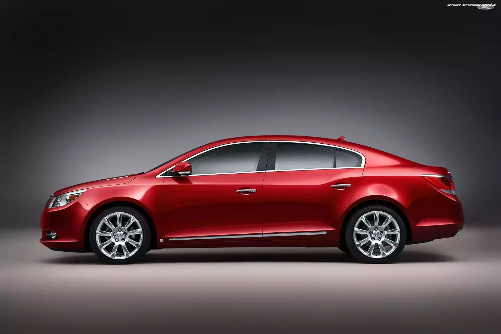 Buick LaCrosse, Lewy, Bok
