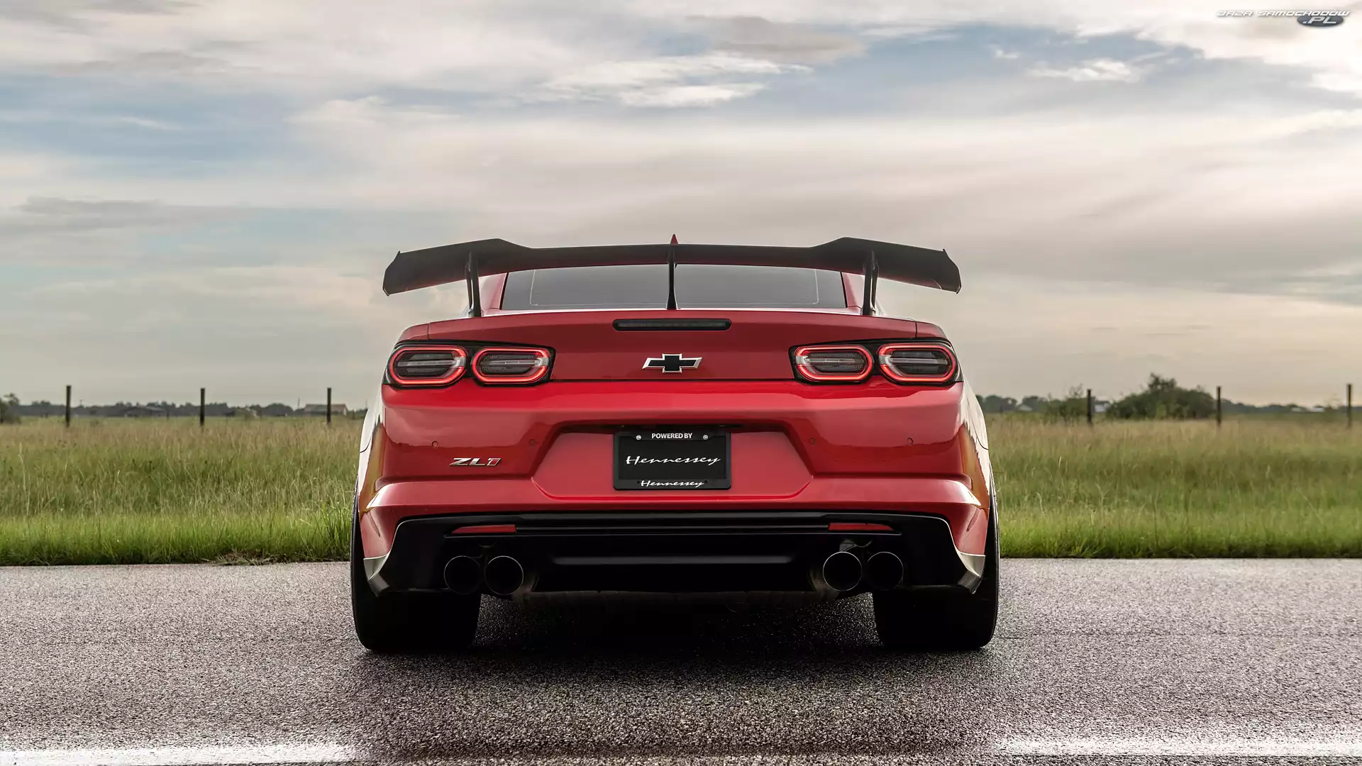 Hennessey Exorcist Chevrolet Camaro ZL1, Czerwony