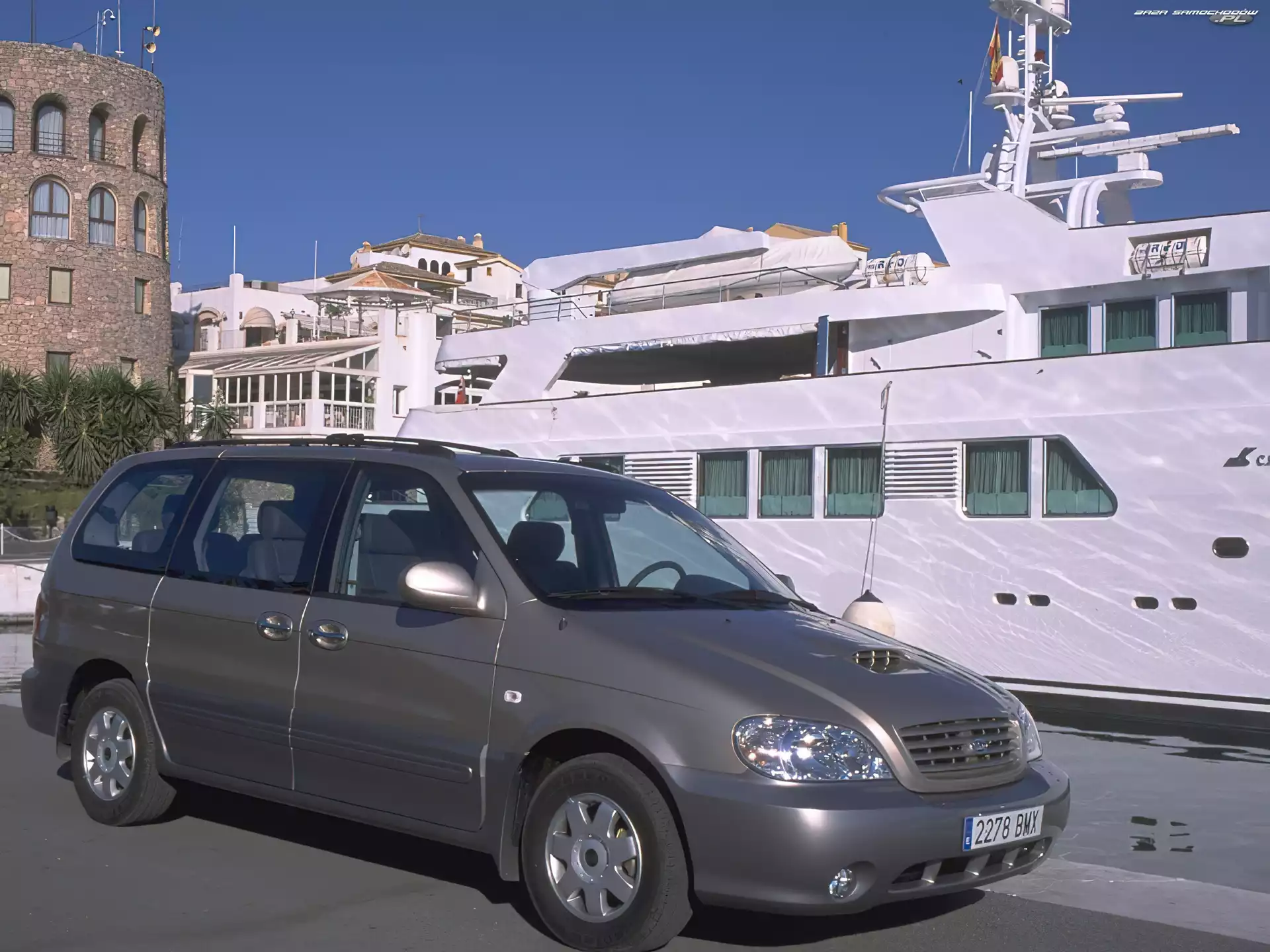 Statek, Kia Carnival