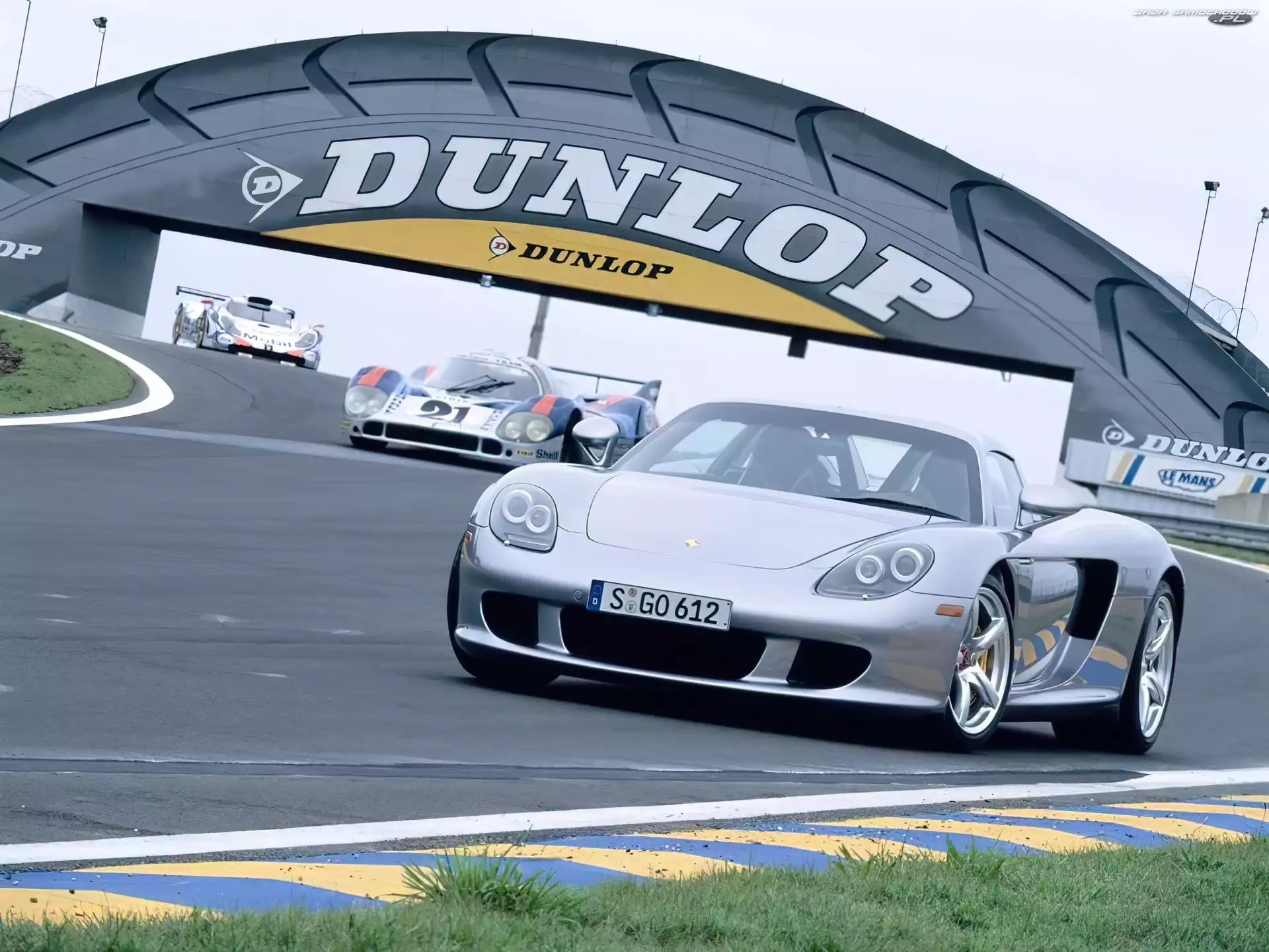 Jak lustro, Carrera GT