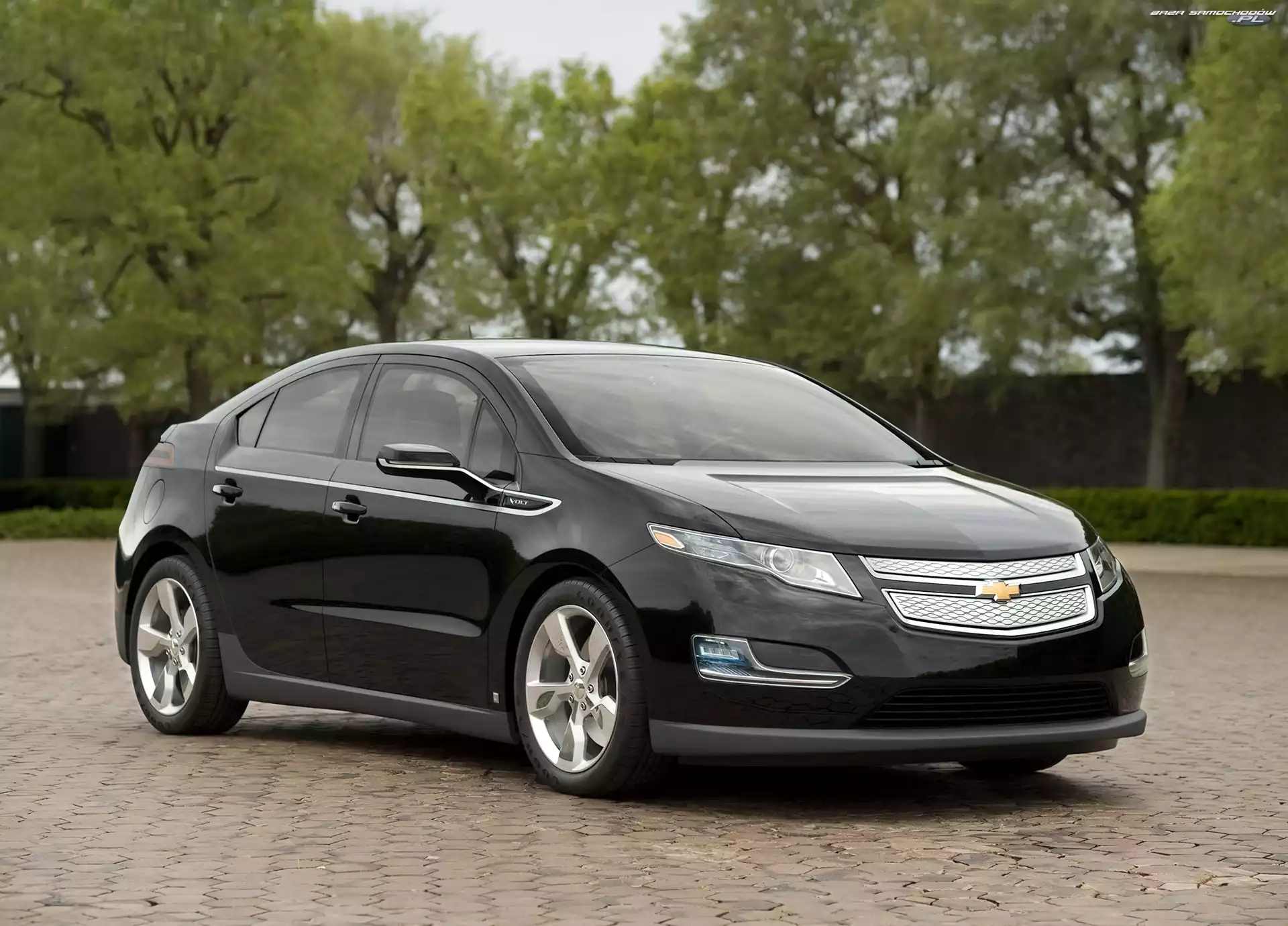 Chevrolet Volt, Czarny