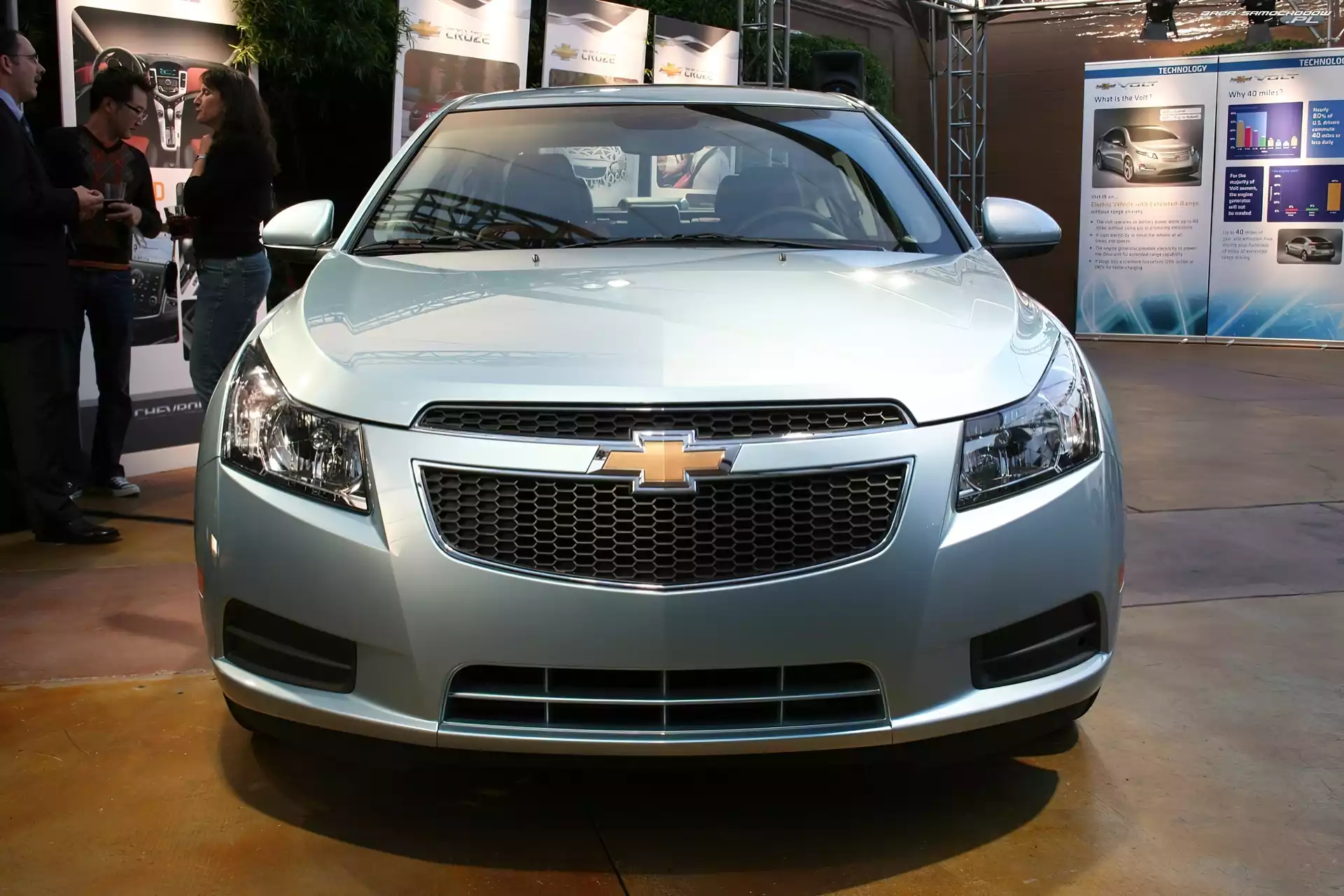 Chevrolet Cruze, Dealer