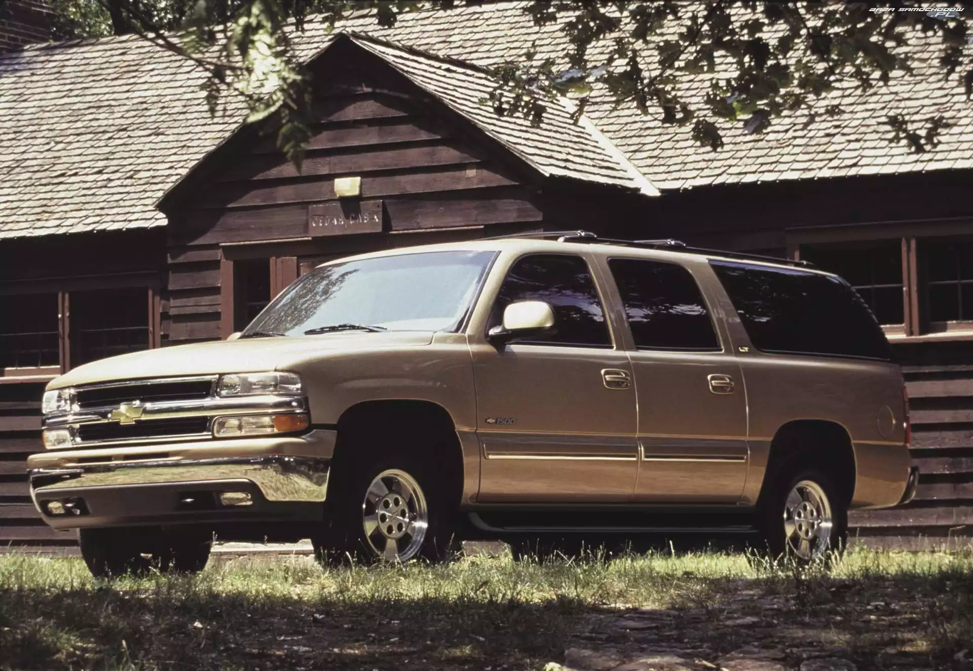 Chevrolet Suburban, Poprzednia, Wersja