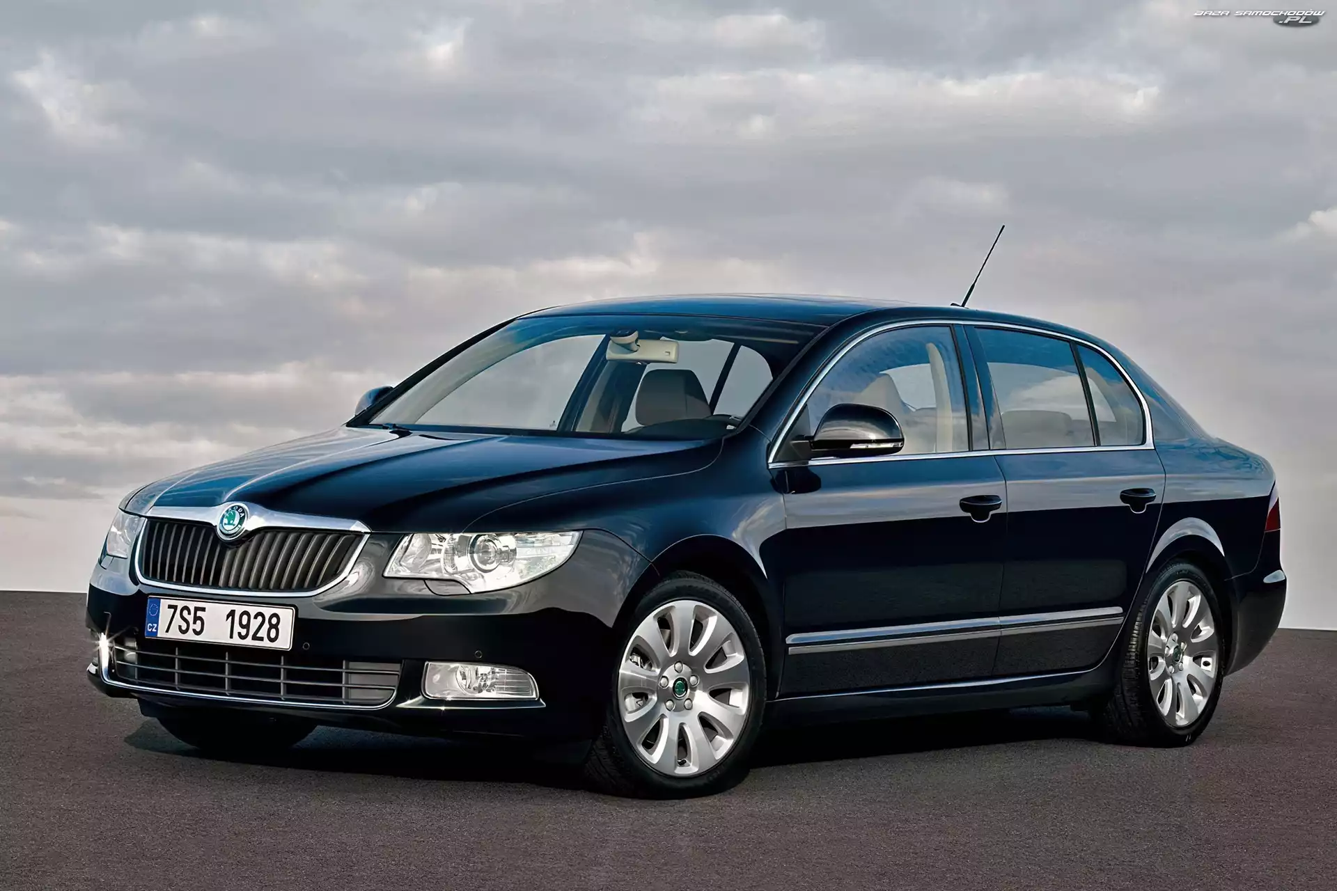 Chmury, Czarny, Skoda Superb