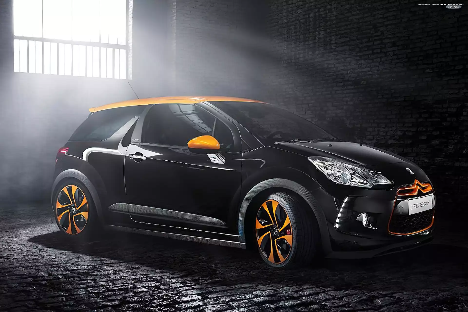 Citroen DS3, Dodatki, Czarny, Pomarańczowe