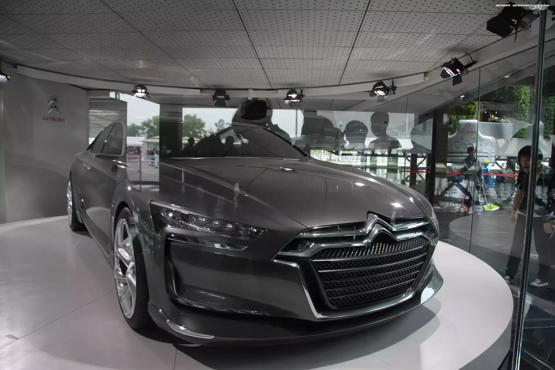 Citroen Metropolis, Salon