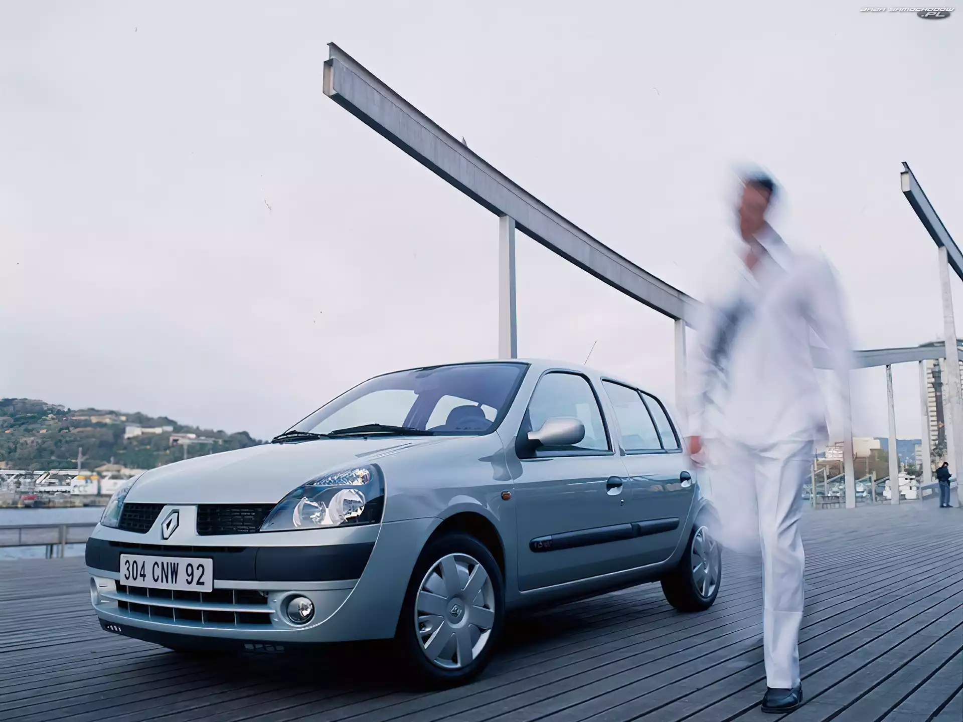Falstart Clio 2